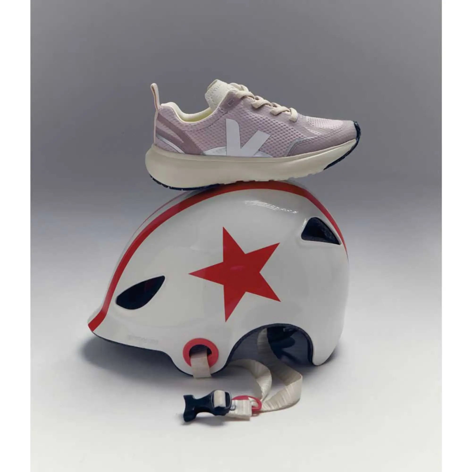 Veja Small Canary Trainers