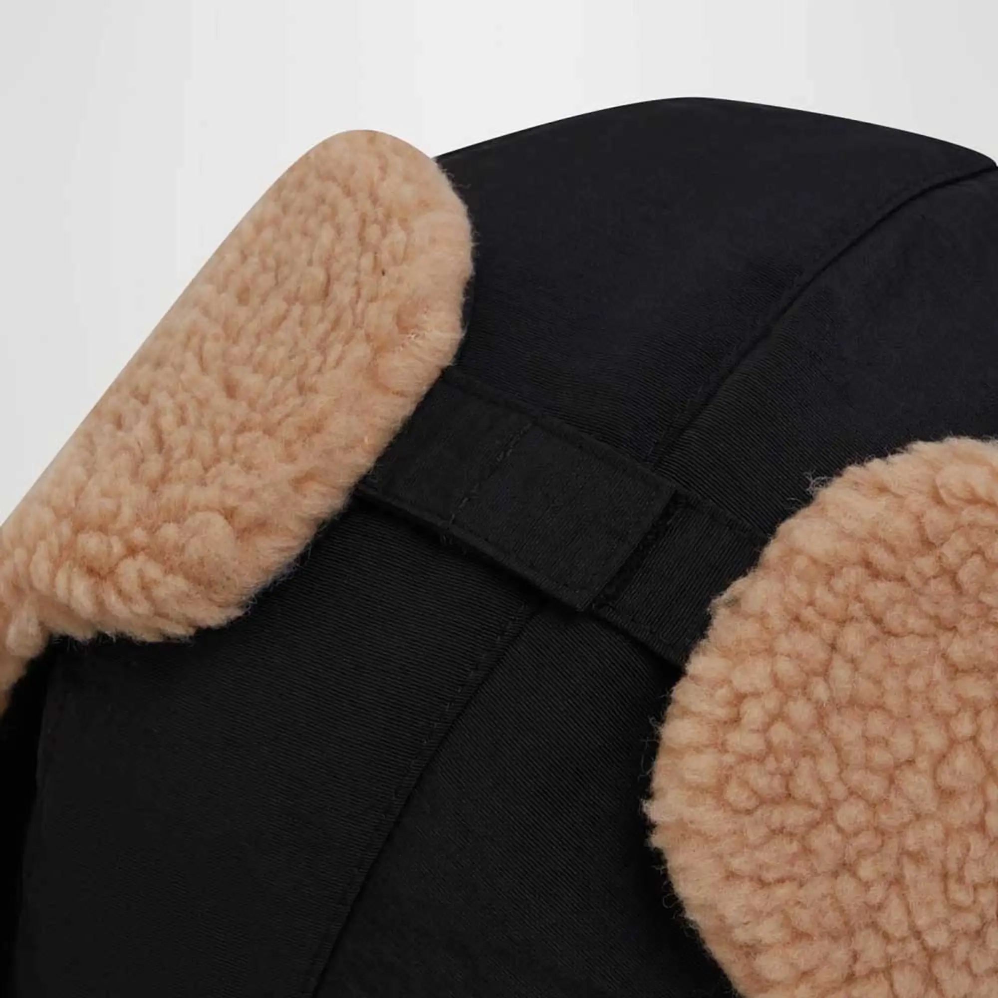 Ellesse Almond Hat