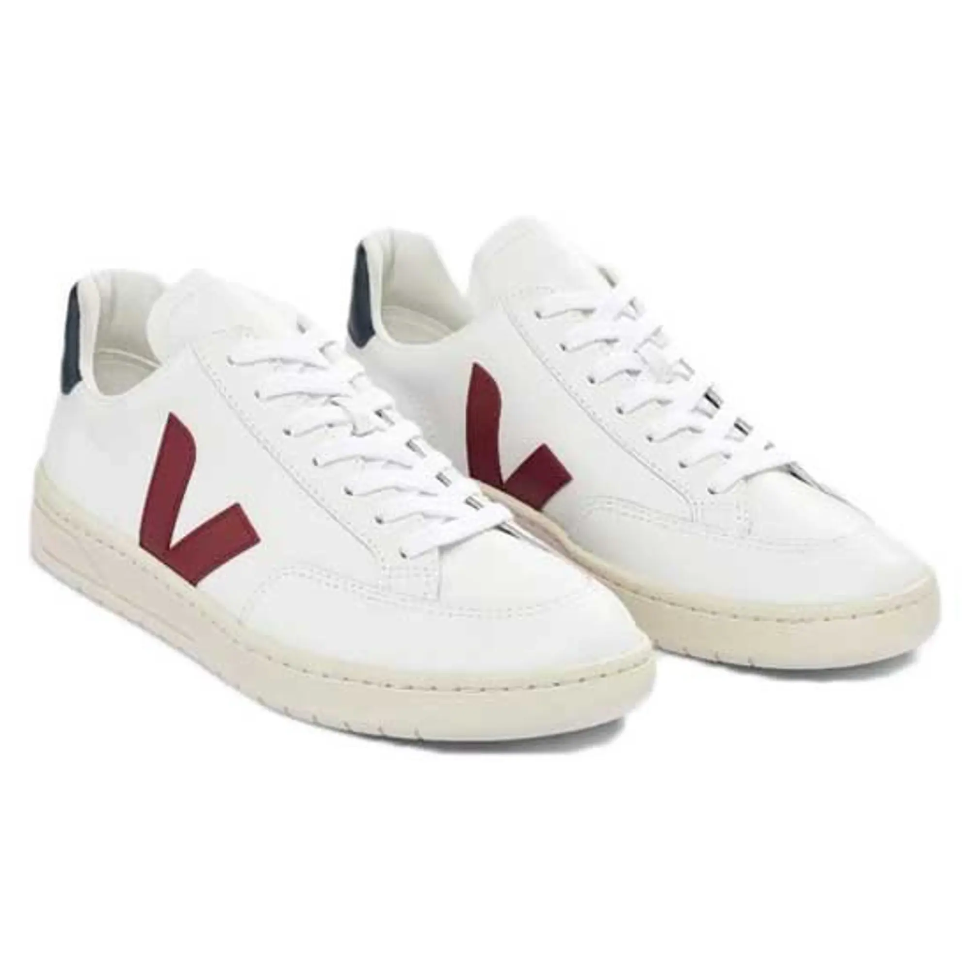 Veja Men's V-12 Leather Trainers