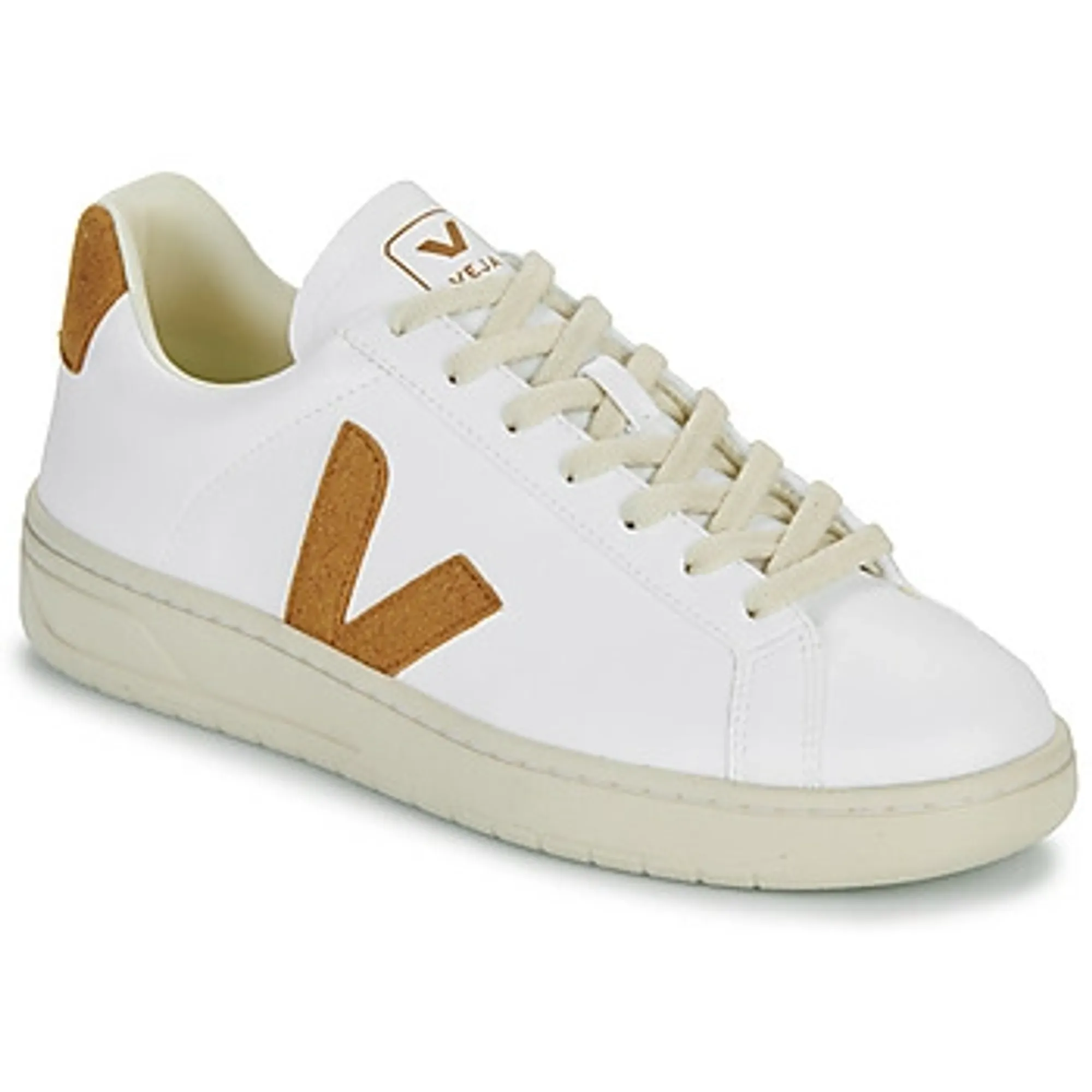 Veja  URCA  women's Shoes (Trainers) in White