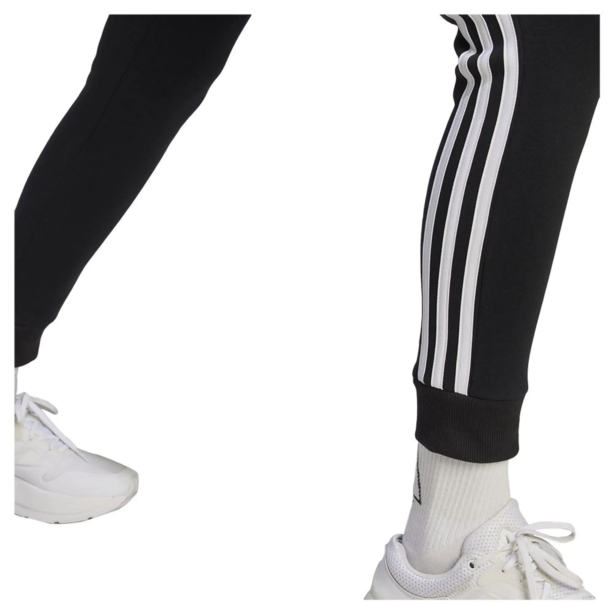 adidas  W 3S FL C PT  women's Sportswear in Black
