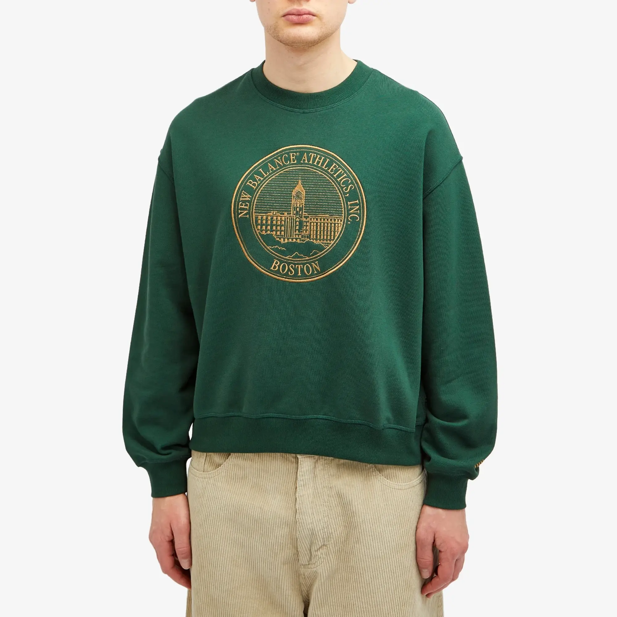 New Balance Men's Varsity Oversized Crewneck Sweat Nightwatch Green