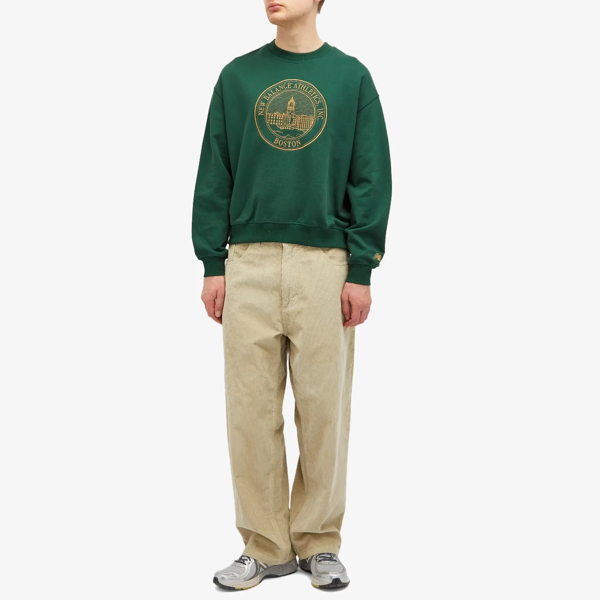 New Balance Men's Varsity Oversized Crewneck Sweat Nightwatch Green