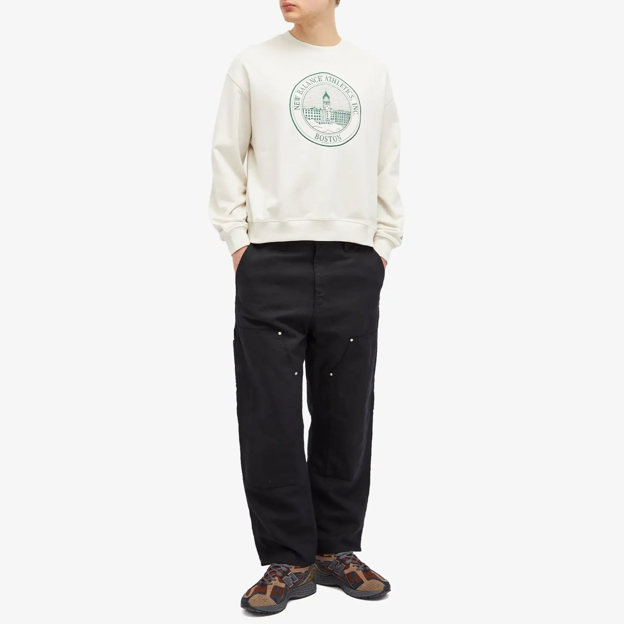 New Balance Men's Varsity Oversized Crewneck Sweat Nightwatch Green