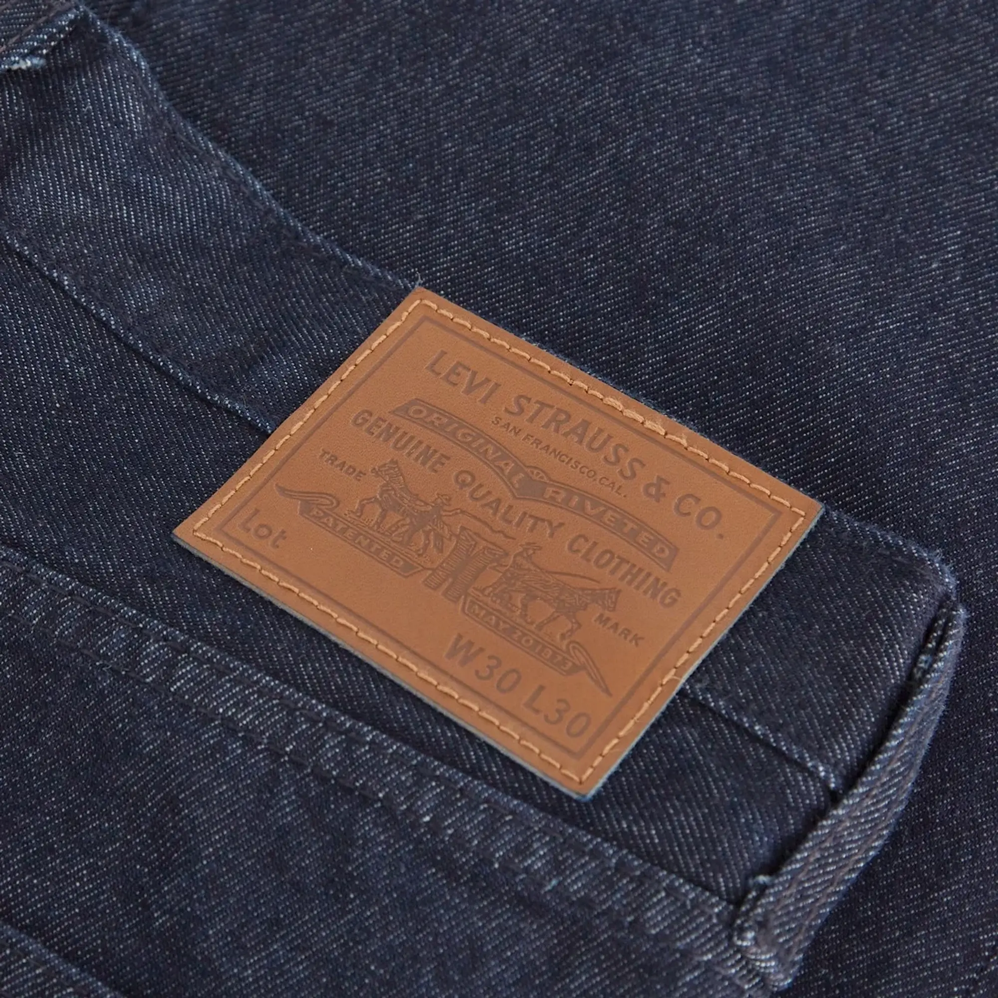 Levis E by END. 568 Dark Rinse
