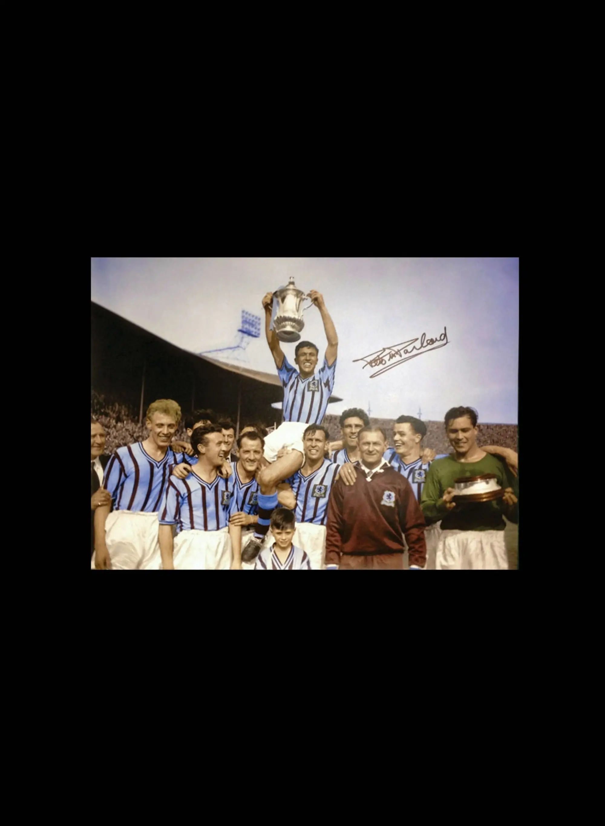 Peter McParland signed photo.