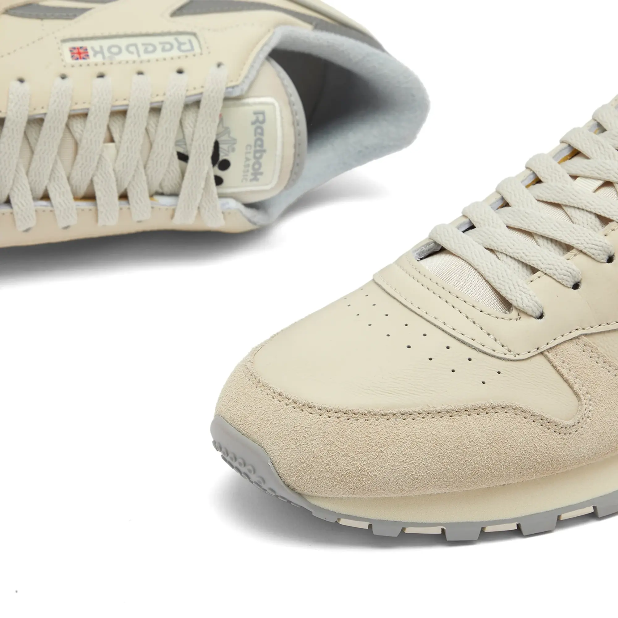 Reebok Classic Leather 1983 Vintage Women Lowtop Grey