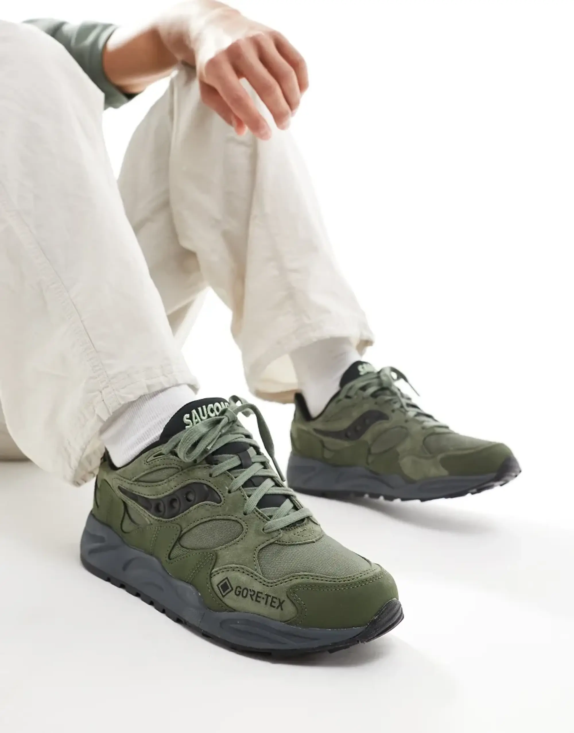 Saucony Originals Grid Shadow 2 Trainers In Green And Black