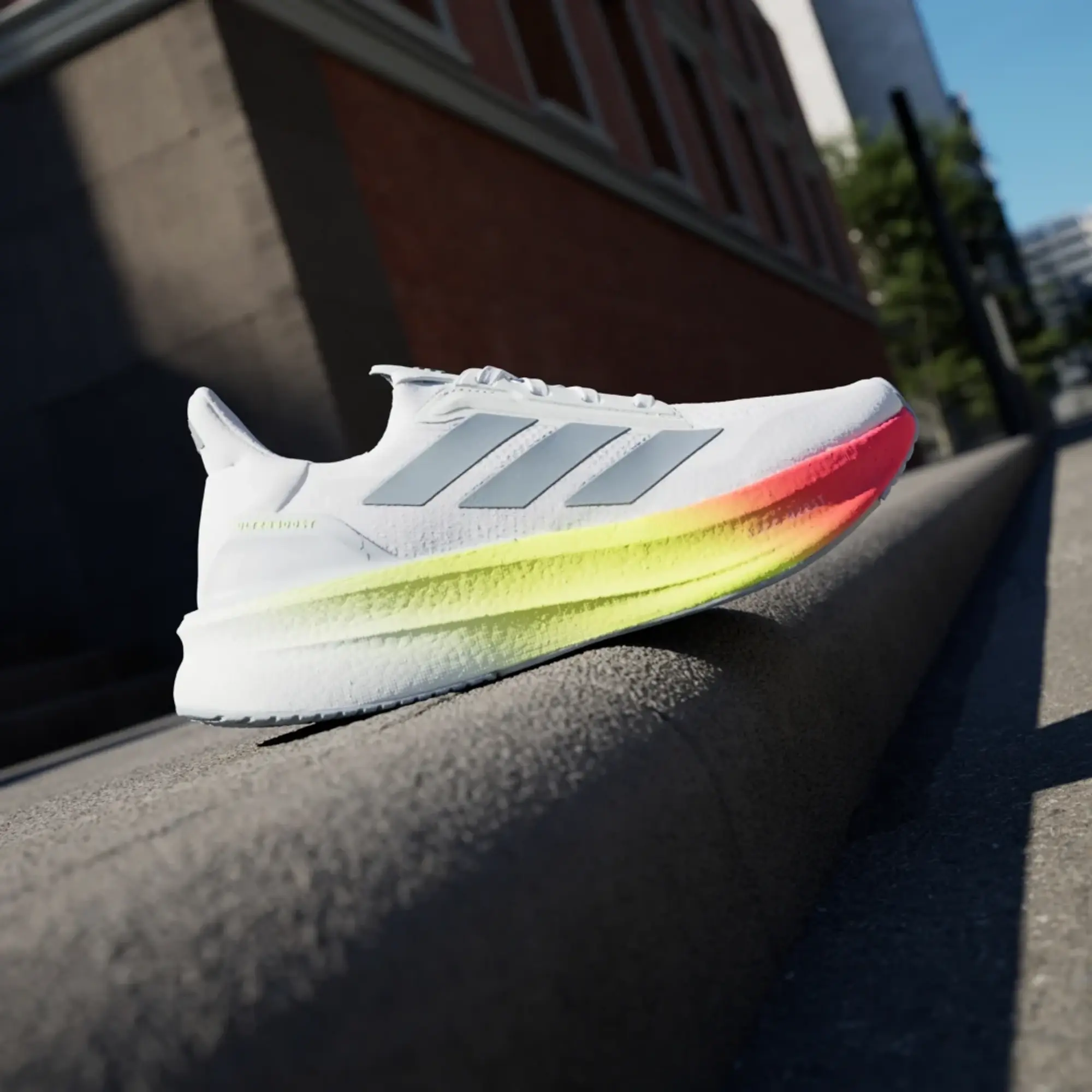 adidas Ultraboost 5X Neutral Running Shoe Men - White, Multicoloured