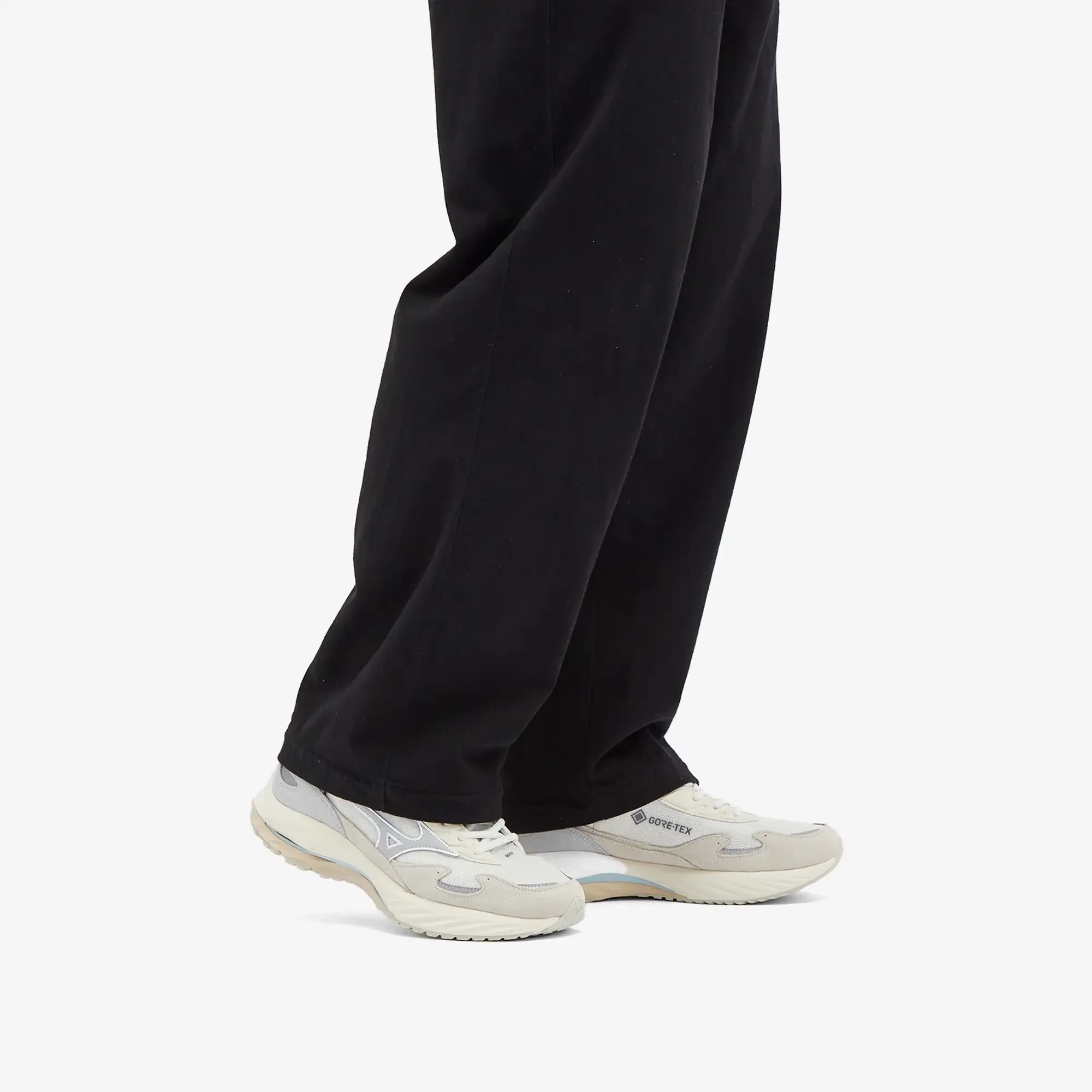 Mizuno X BSTN WAVE RIDER BETA GTX