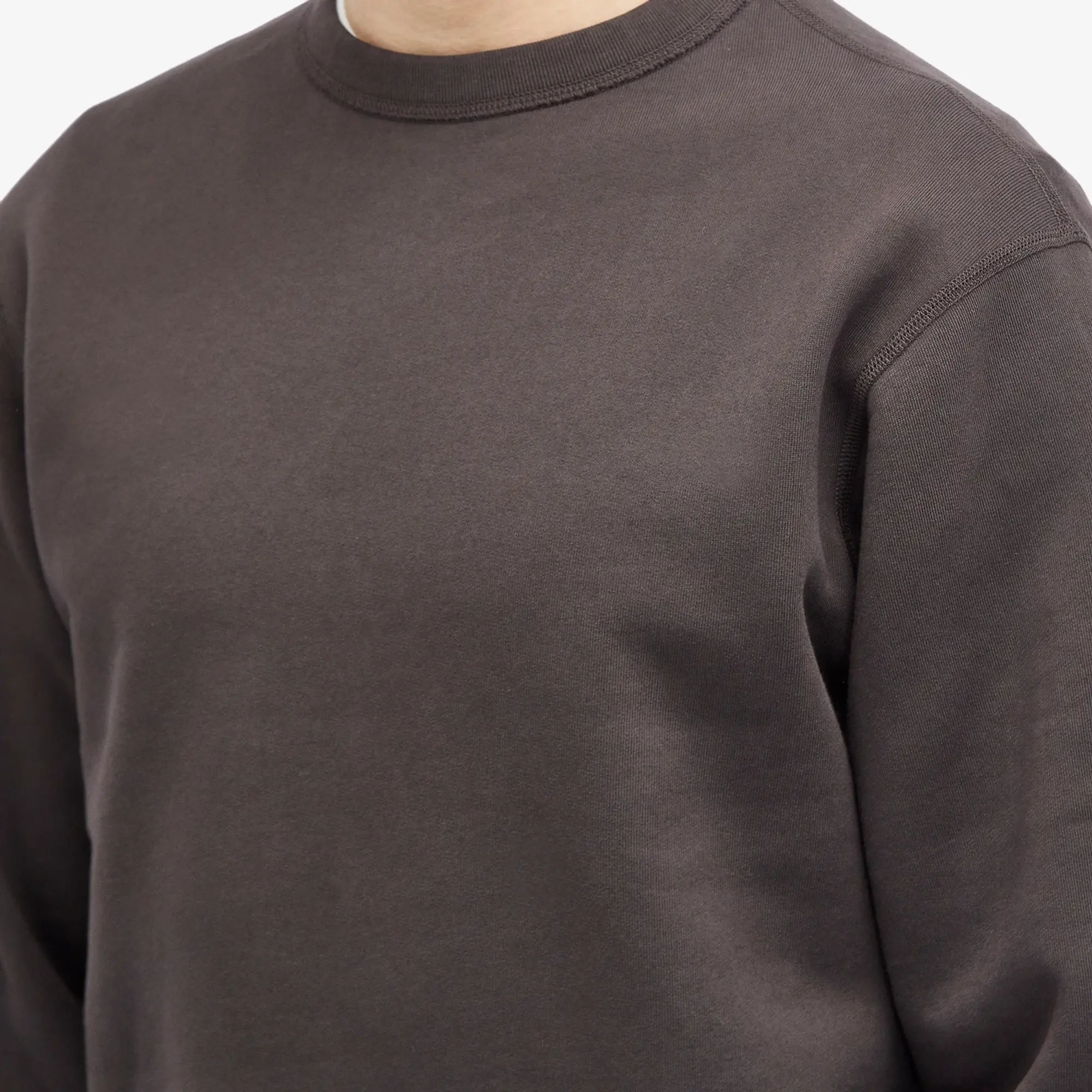 Lady White Co. Men's 44 Fleece Crew Sweatshirt Tire Black