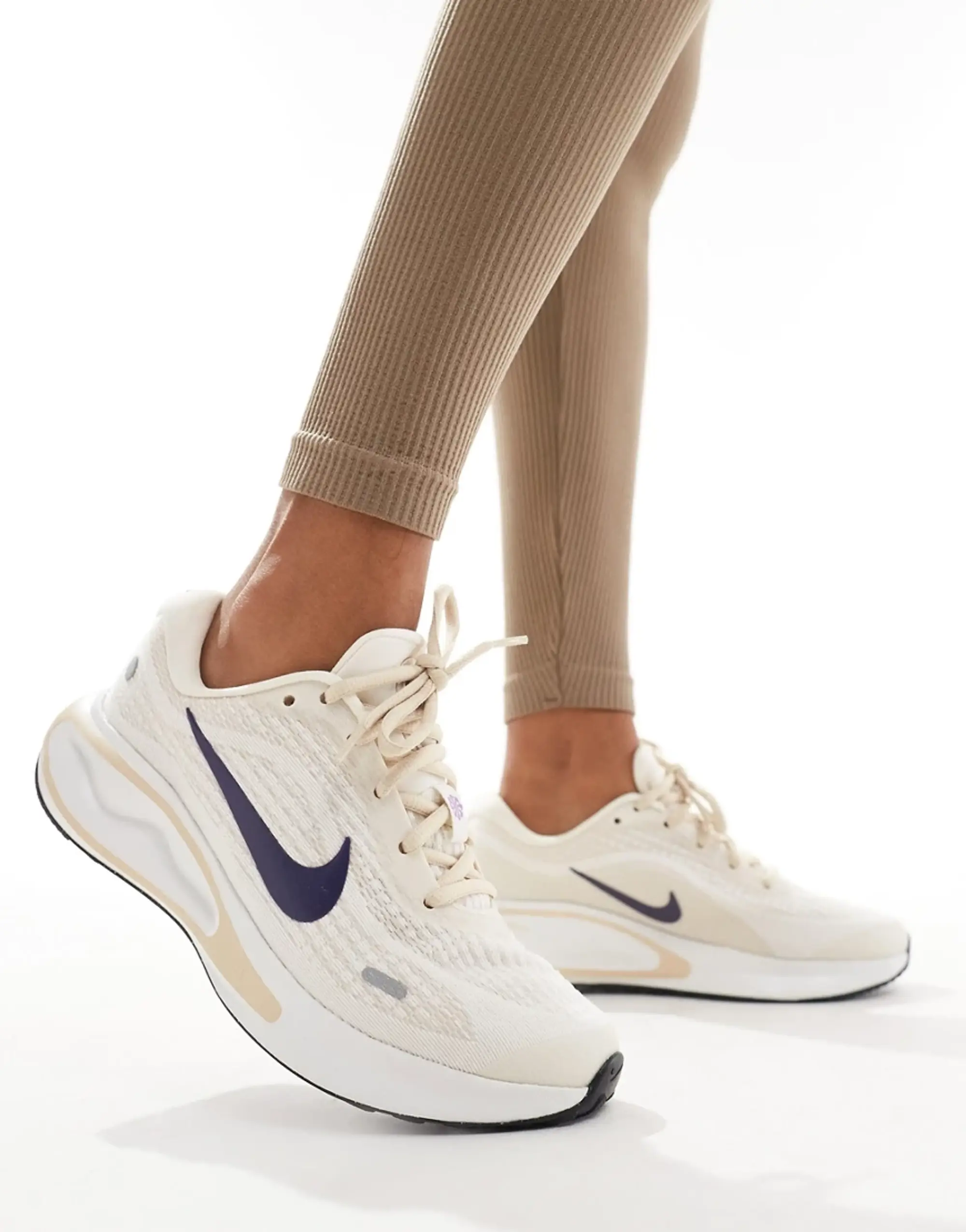 Nike Womens Journey Run