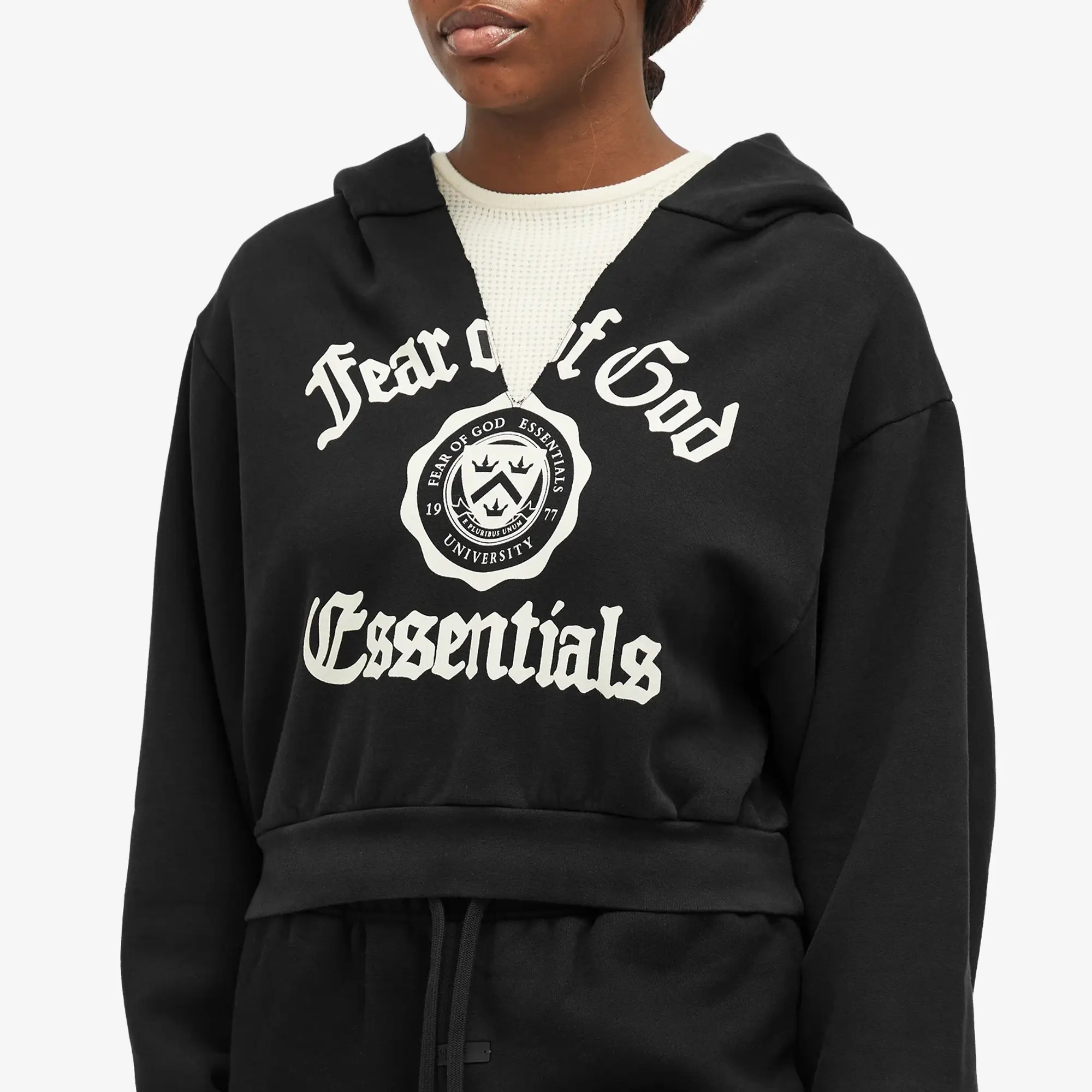 Fear of God ESSENTIALS Women's Heavy Fleece Cropped V-Neck Hoodie Black