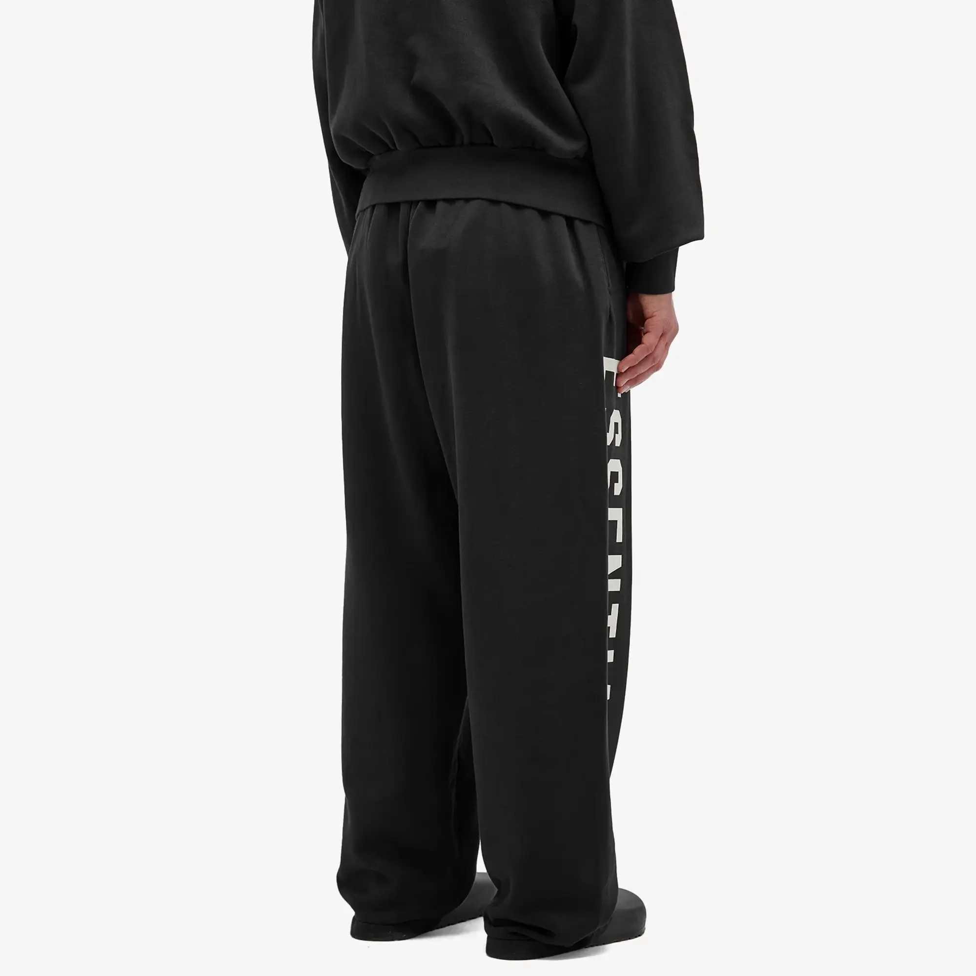 Fear of God ESSENTIALS Men's Heavy Fleece Relaxed Sweat Pants Black