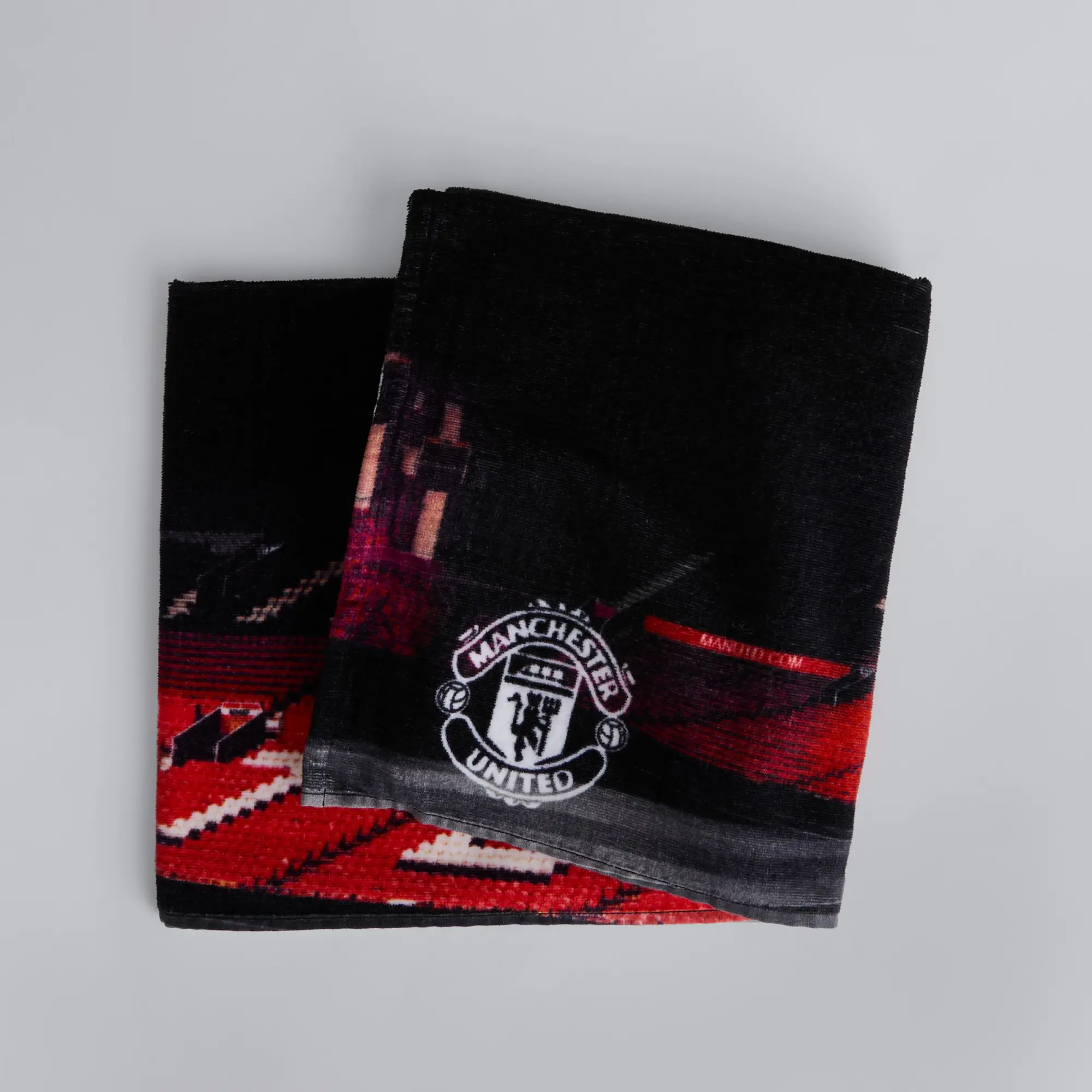 FOCO Manchester United Stadium Towel Black