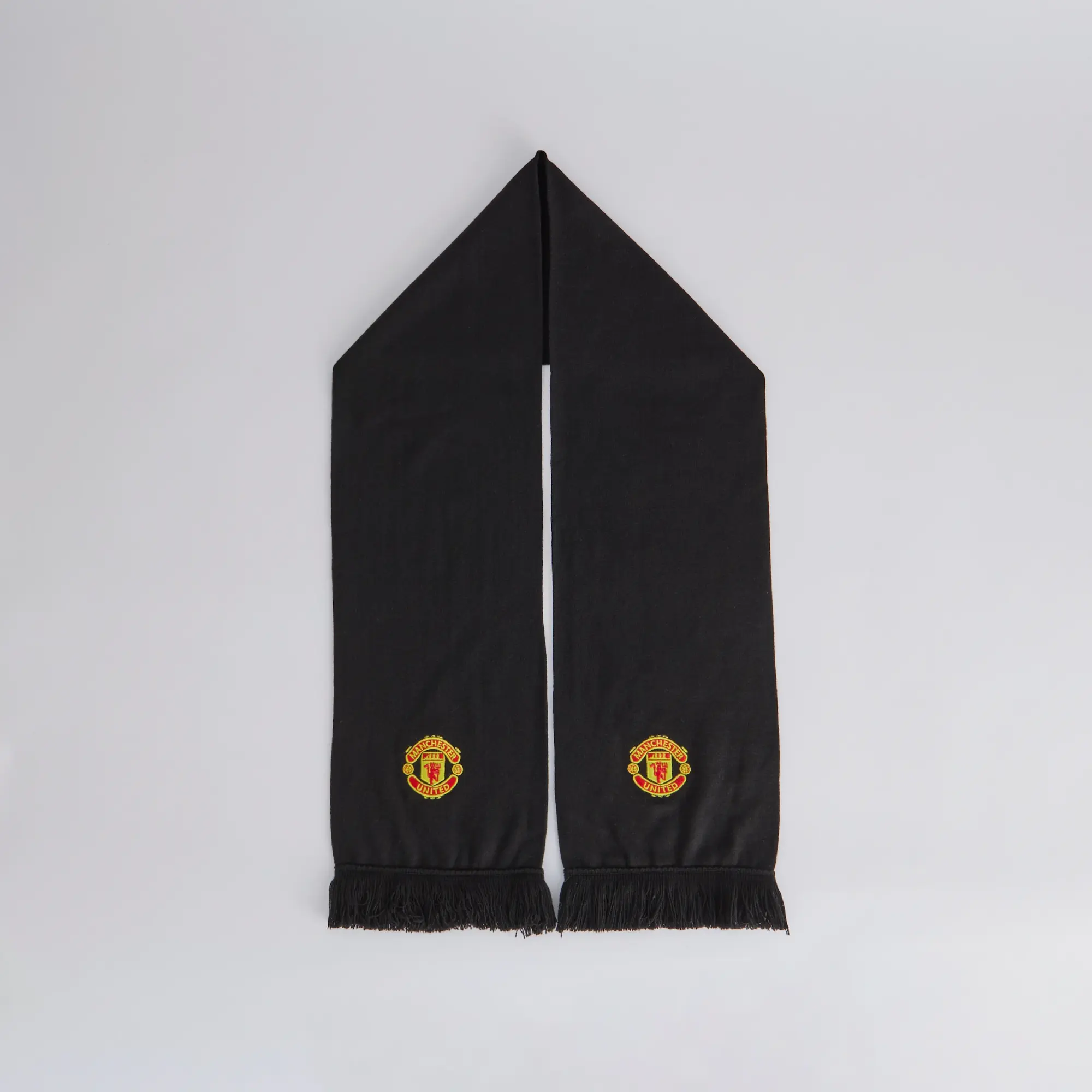 Fan Base Manchester United Embroidered Crest Scarf Black