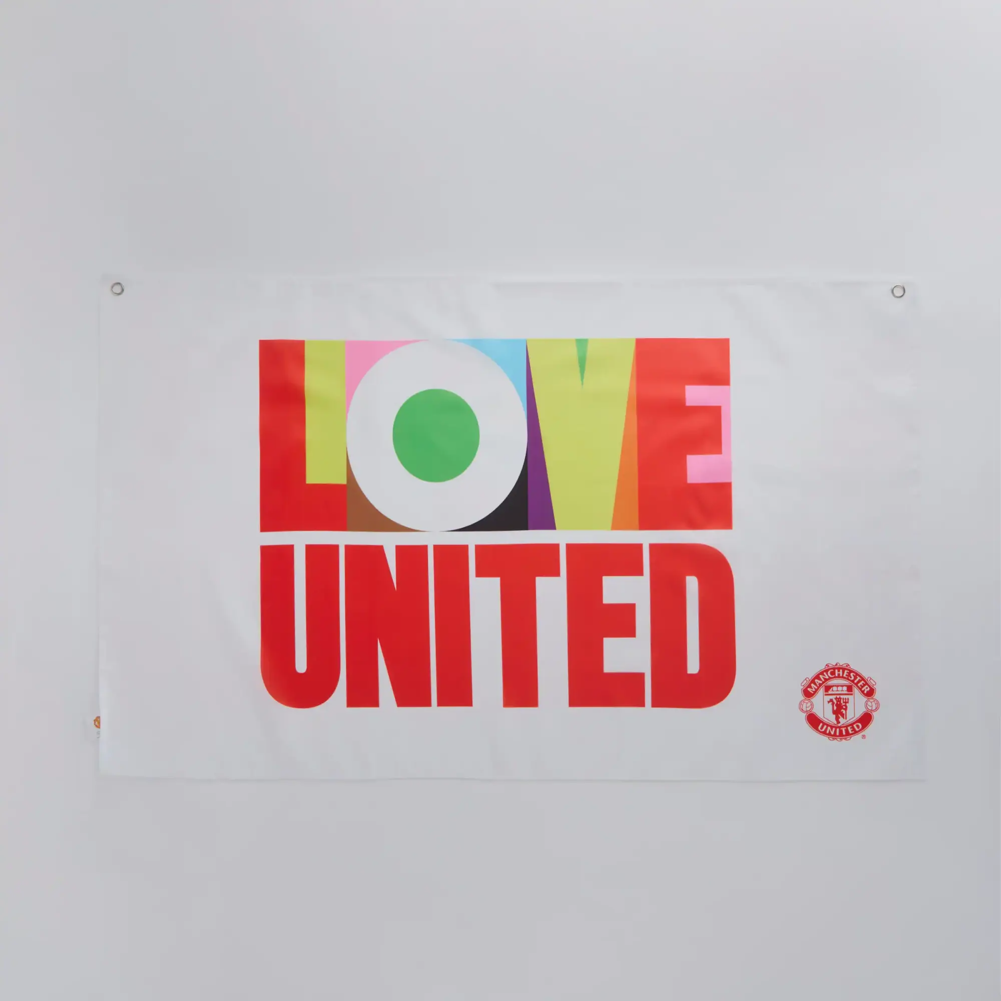FOURTH WALL Manchester United Love United Flag White