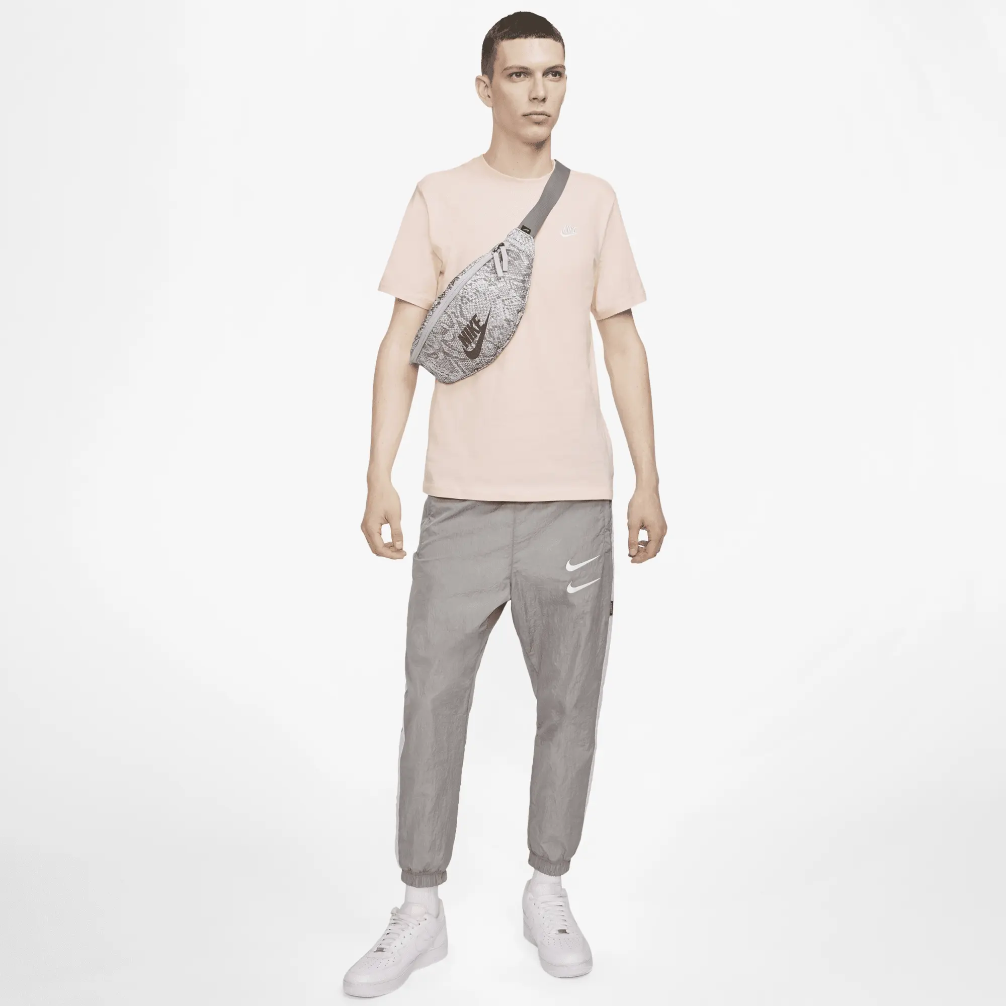 Nike Sportswear Club Men's T-Shirt - Pink - Cotton