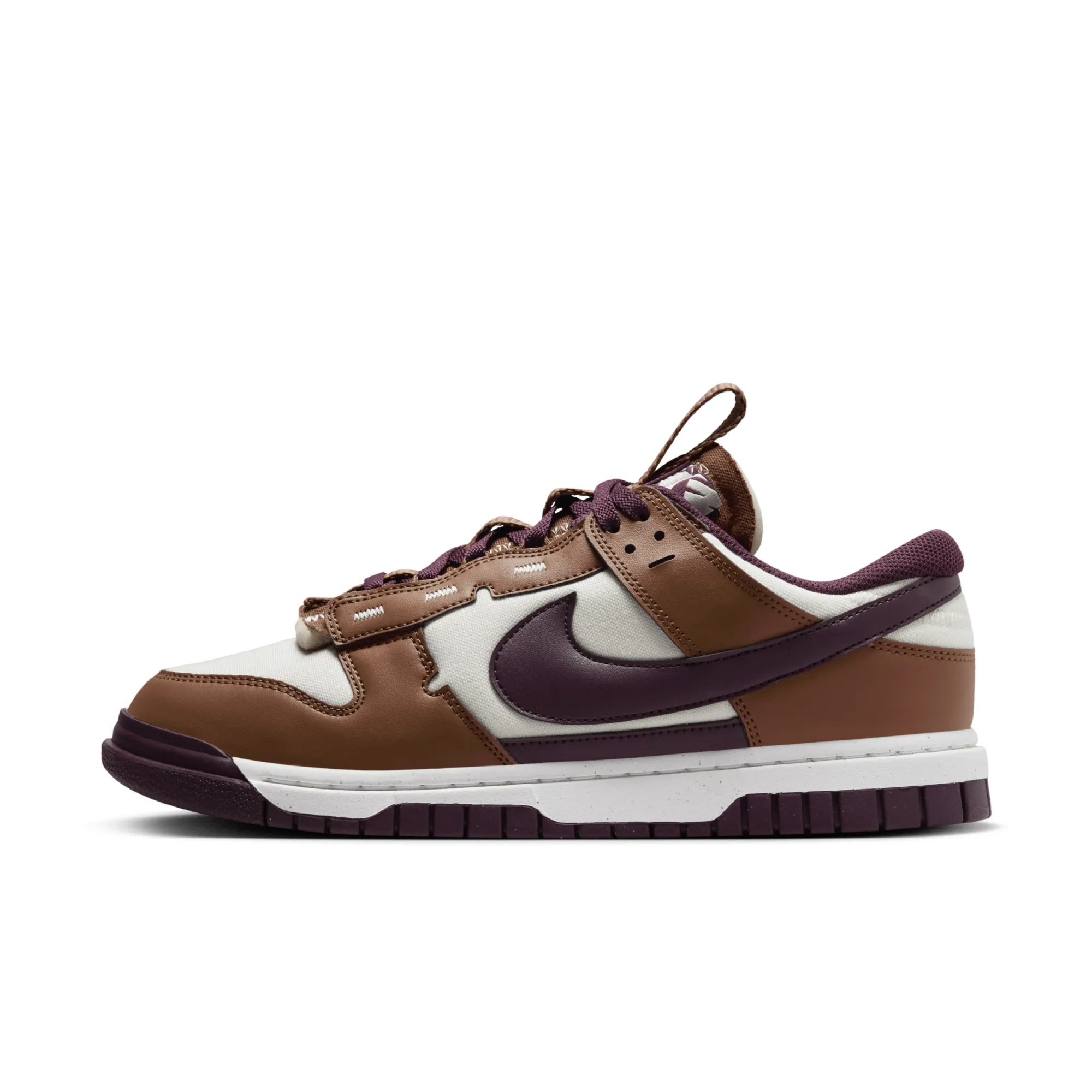 Nike Dunk Low Jumbo Men's Shoes - Brown - Recycled Content Minimum