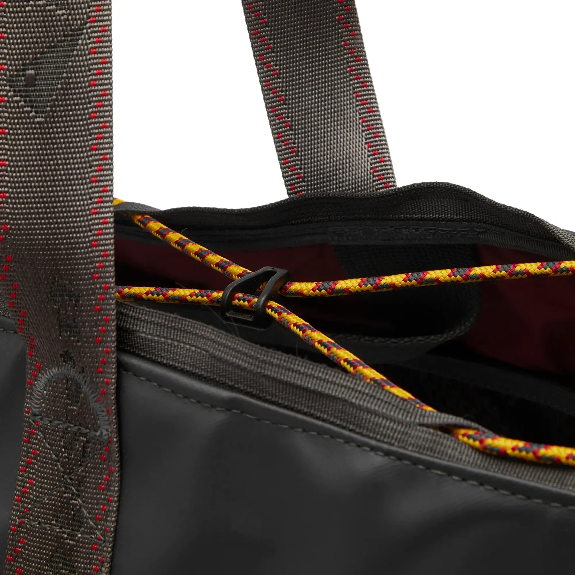 Klättermusen Men's Eljudner 25L Tote Raven