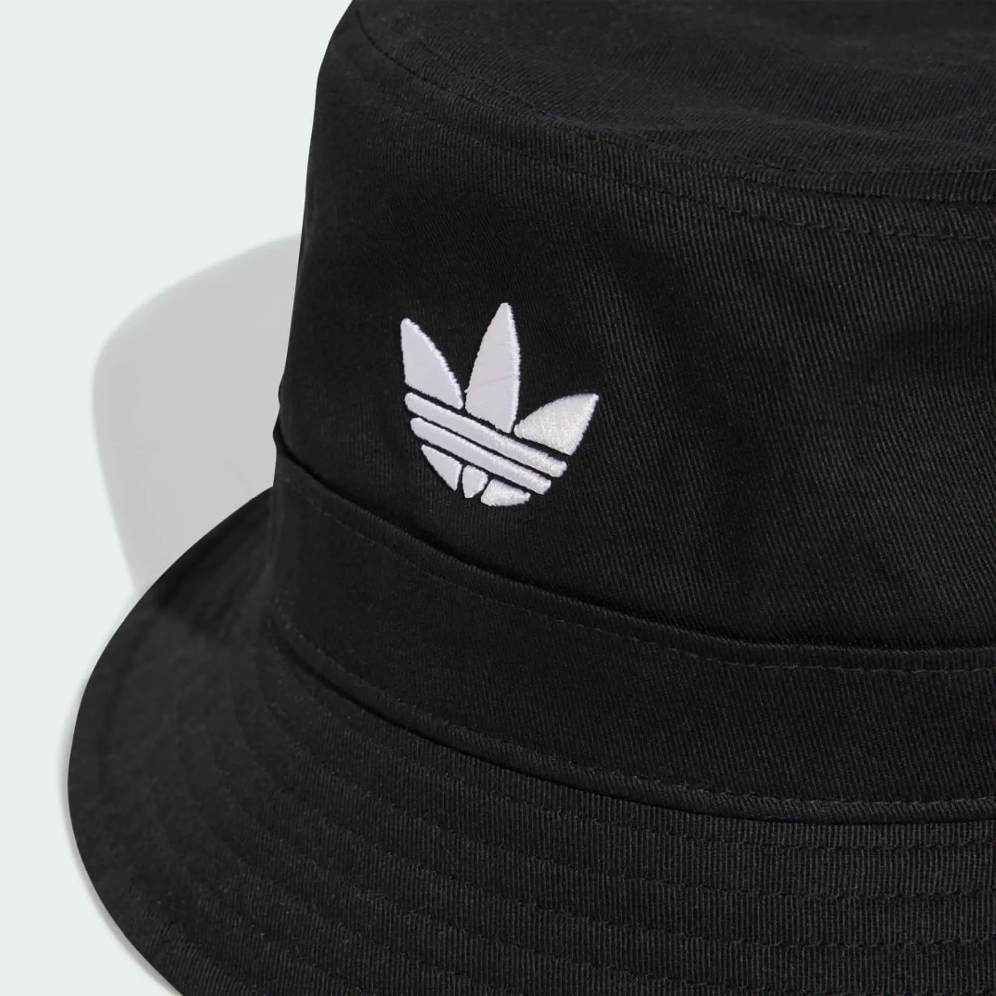 adidas Originals adidas Adicolor Trefoil Bucket Hat