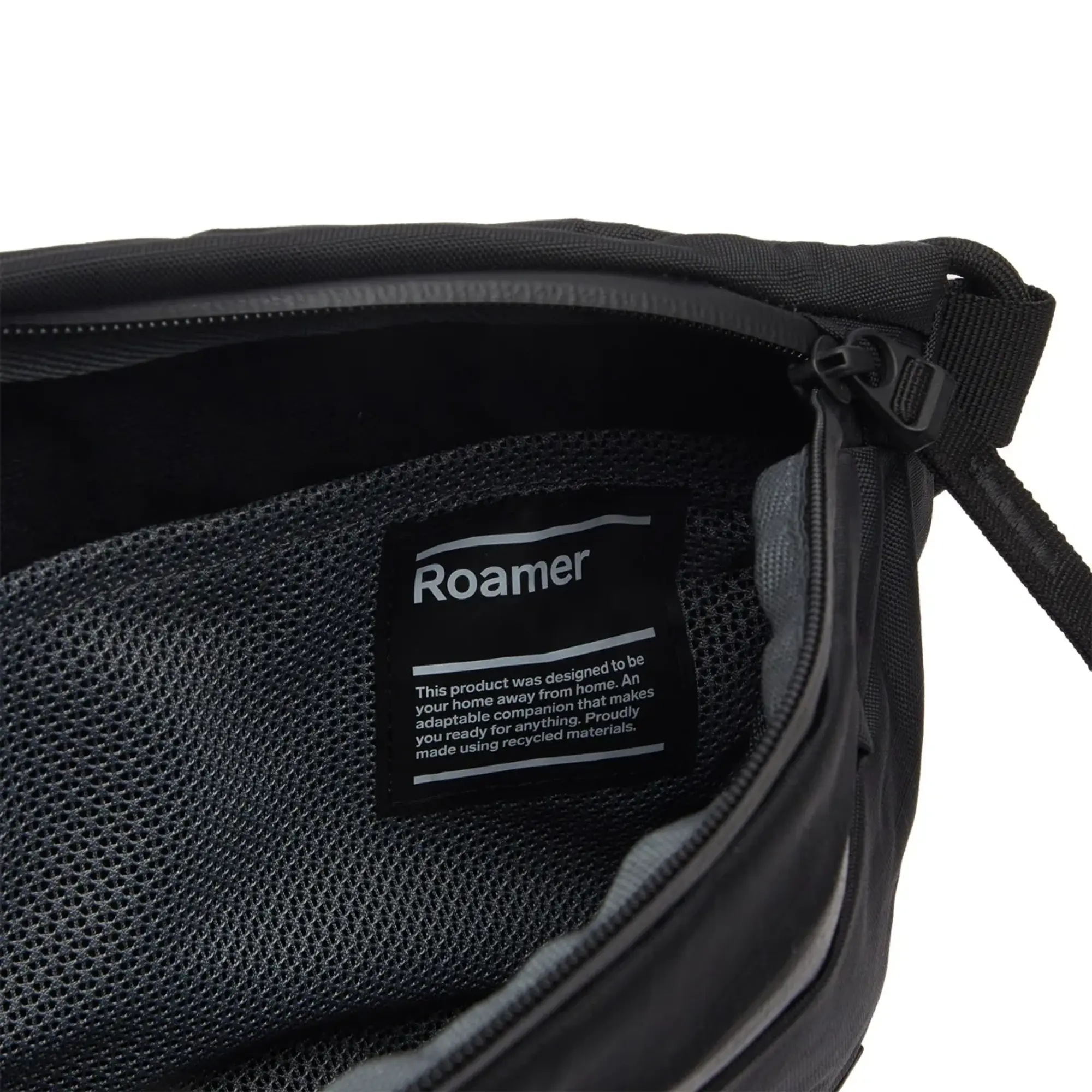 Db Journey Roamer Pro Sling Bag - 6L Black Out