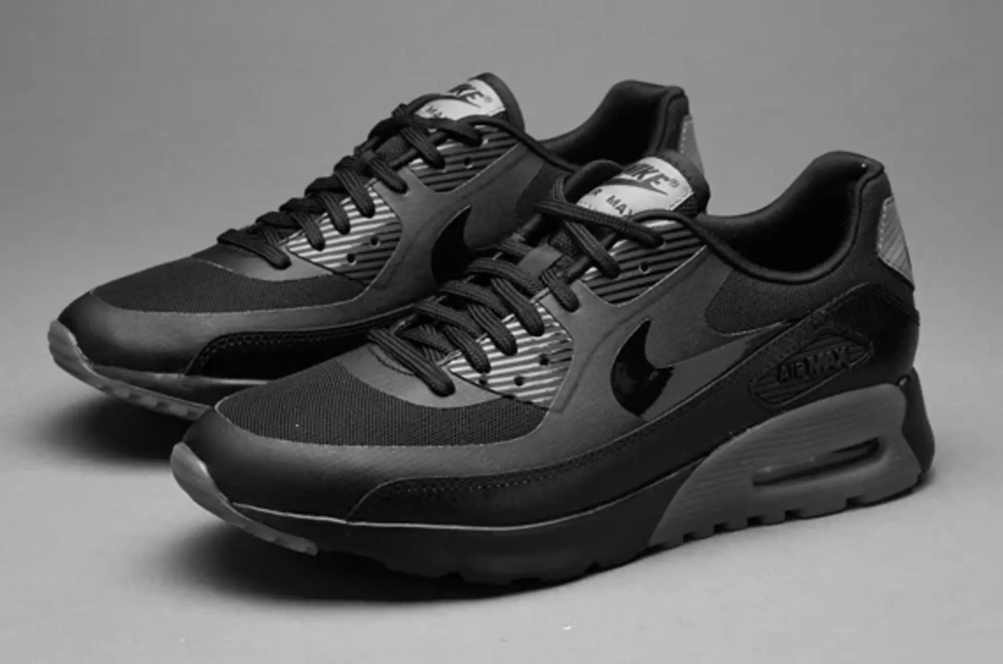 Nike air max 90 ultra essential black cool grey hotsell