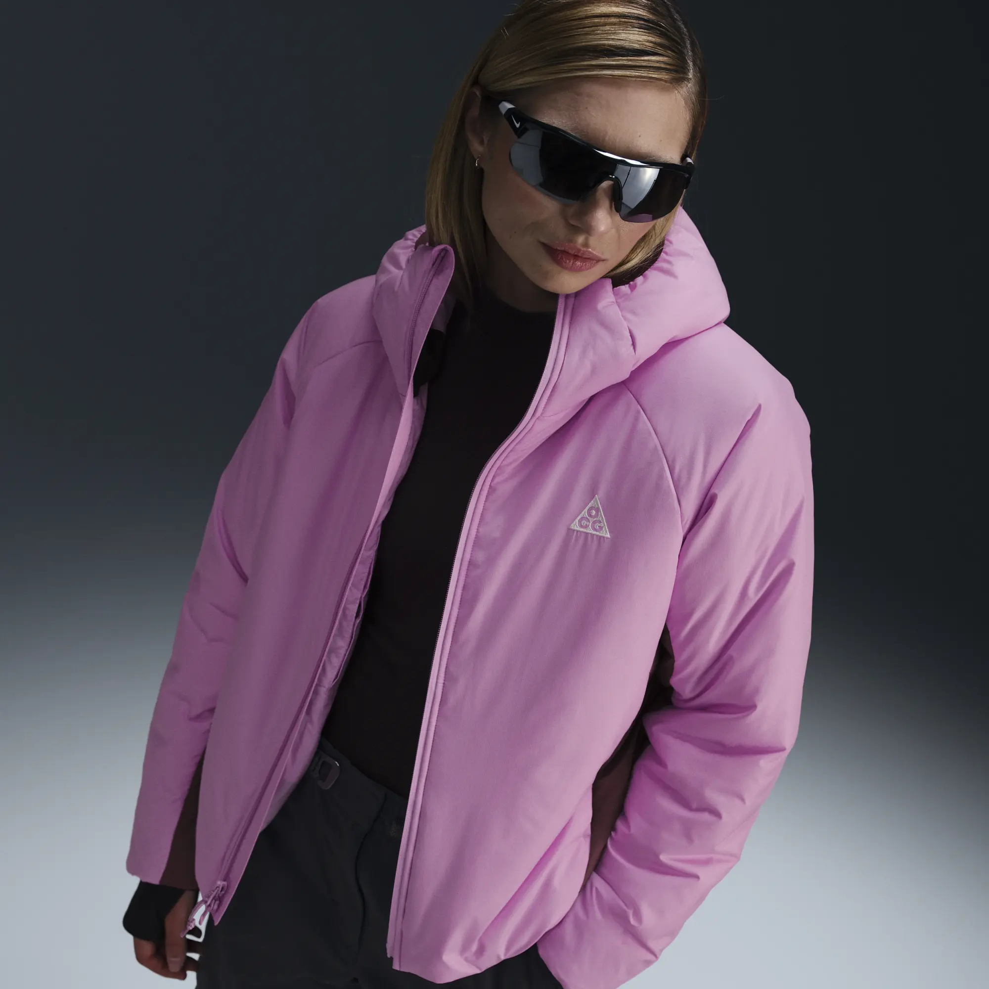 Nike Women's ACG Primaloft Rope de Dope Jacket Pink/Burundy/White