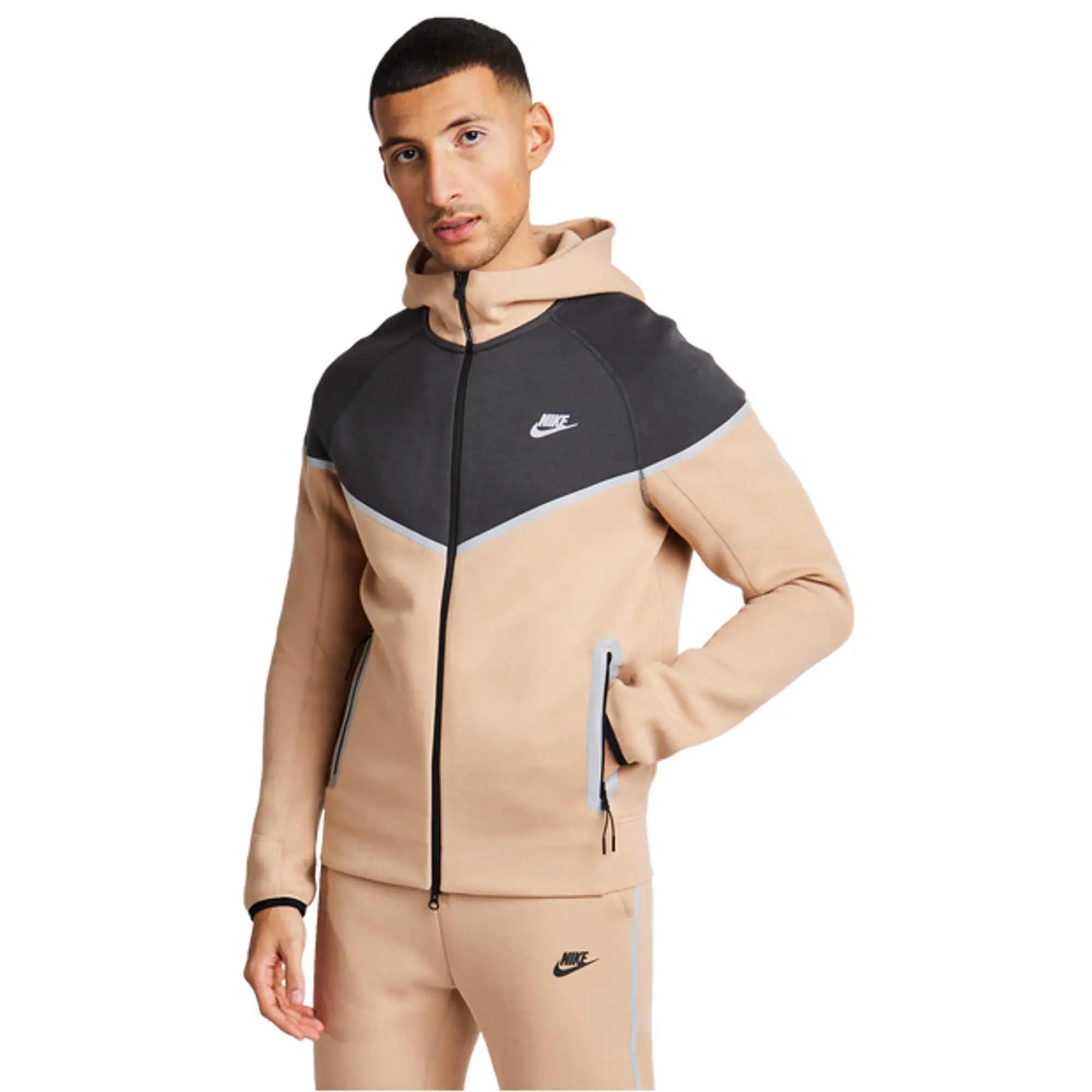 Nike Tech Fleece - Brown