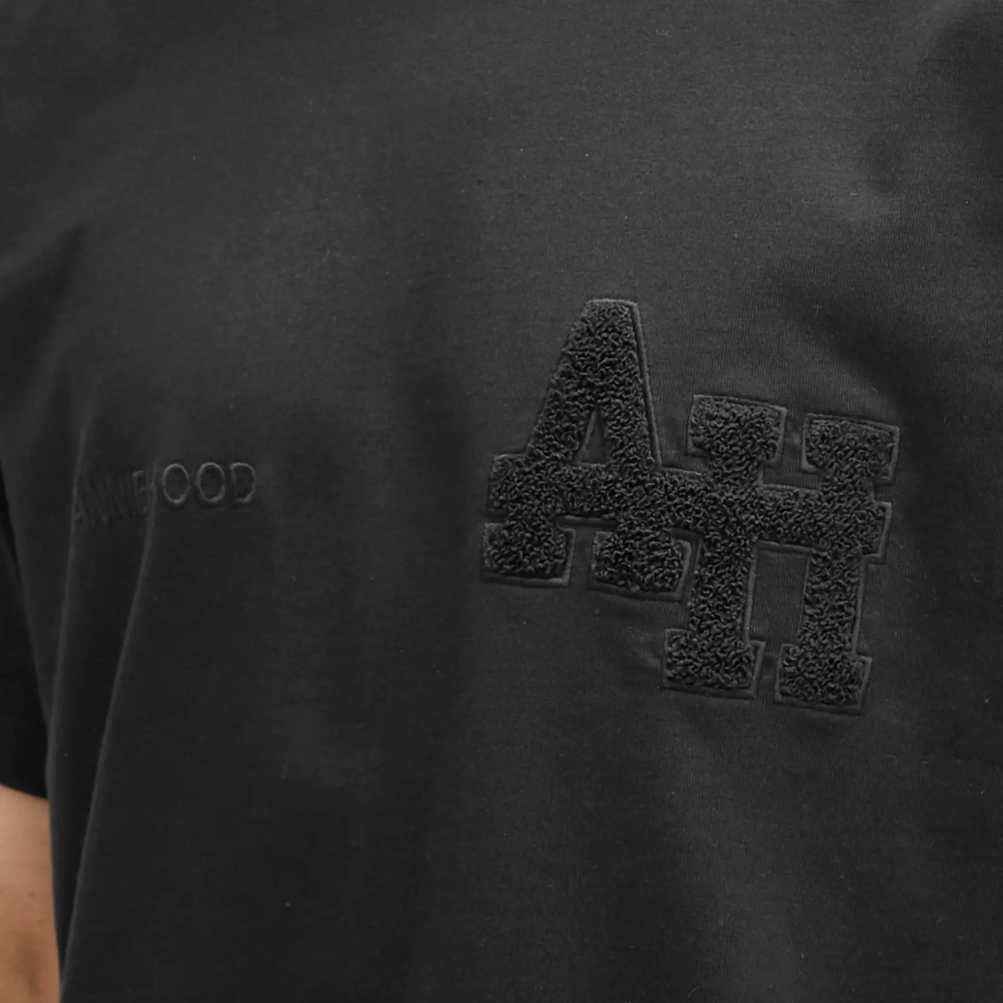 ANNIE HOOD Men's College T-Shirt Black