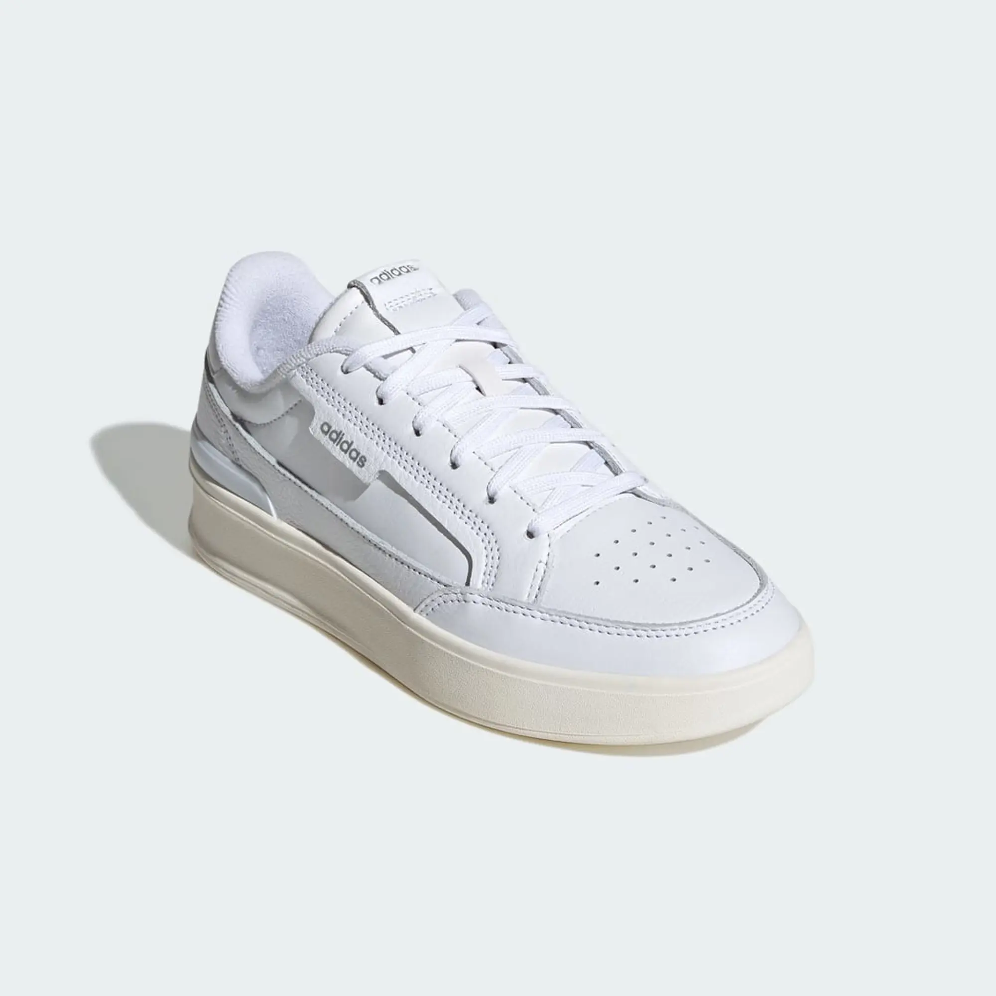 adidas  ASPYRE  women's Shoes (Trainers) in White