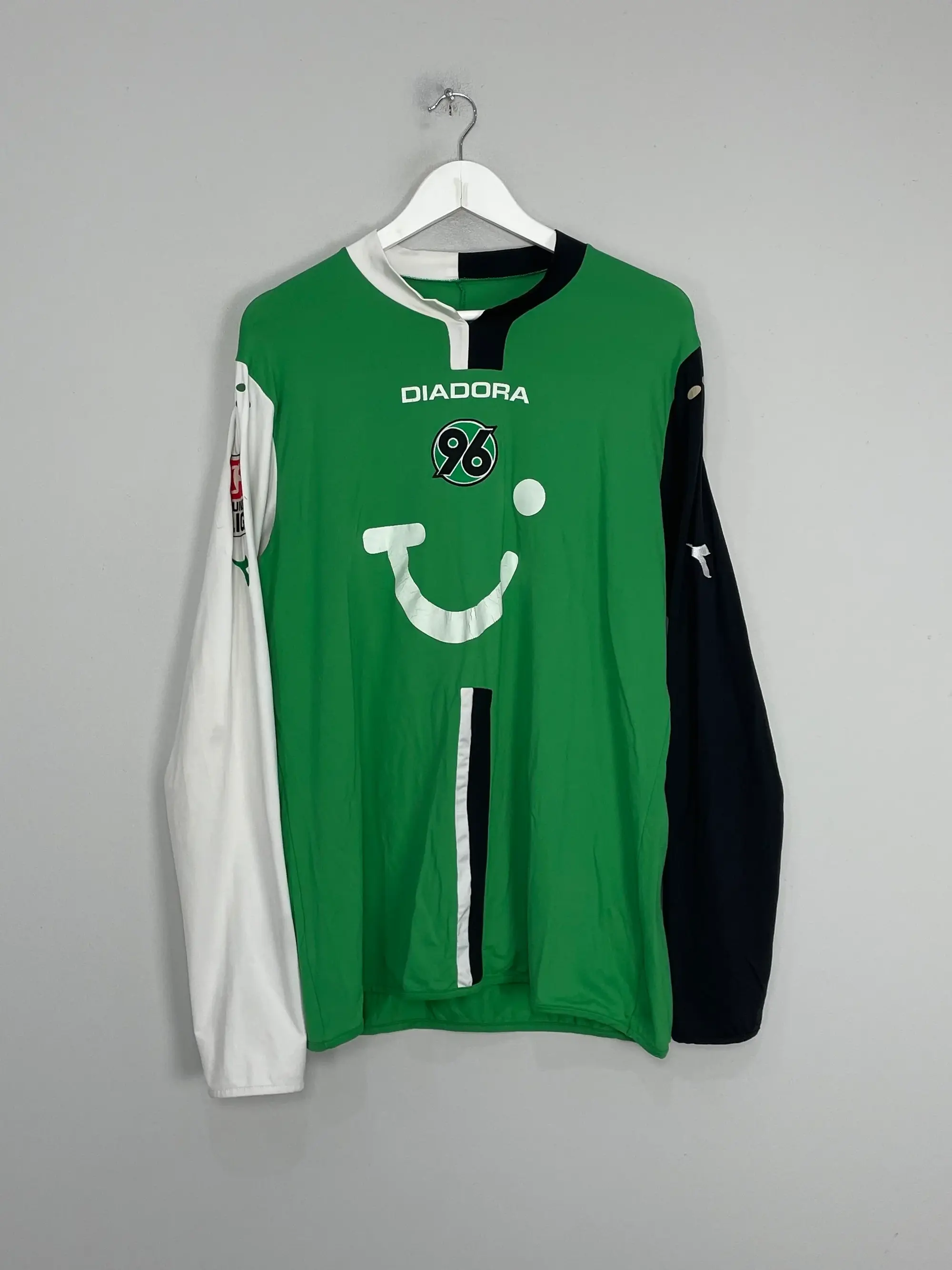 2005/06 HANNOVER 96 TROEST #4 L/S *MATCH ISSUED* HOME SHIRT (XXL) DIADORA