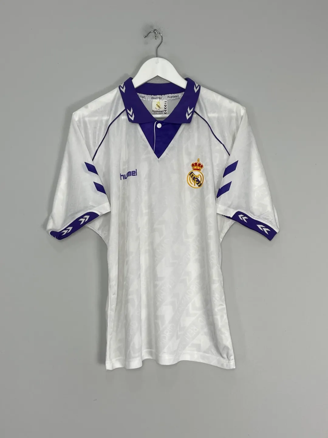 hummel Real Madrid レプリカユニフォーム 1080.webp