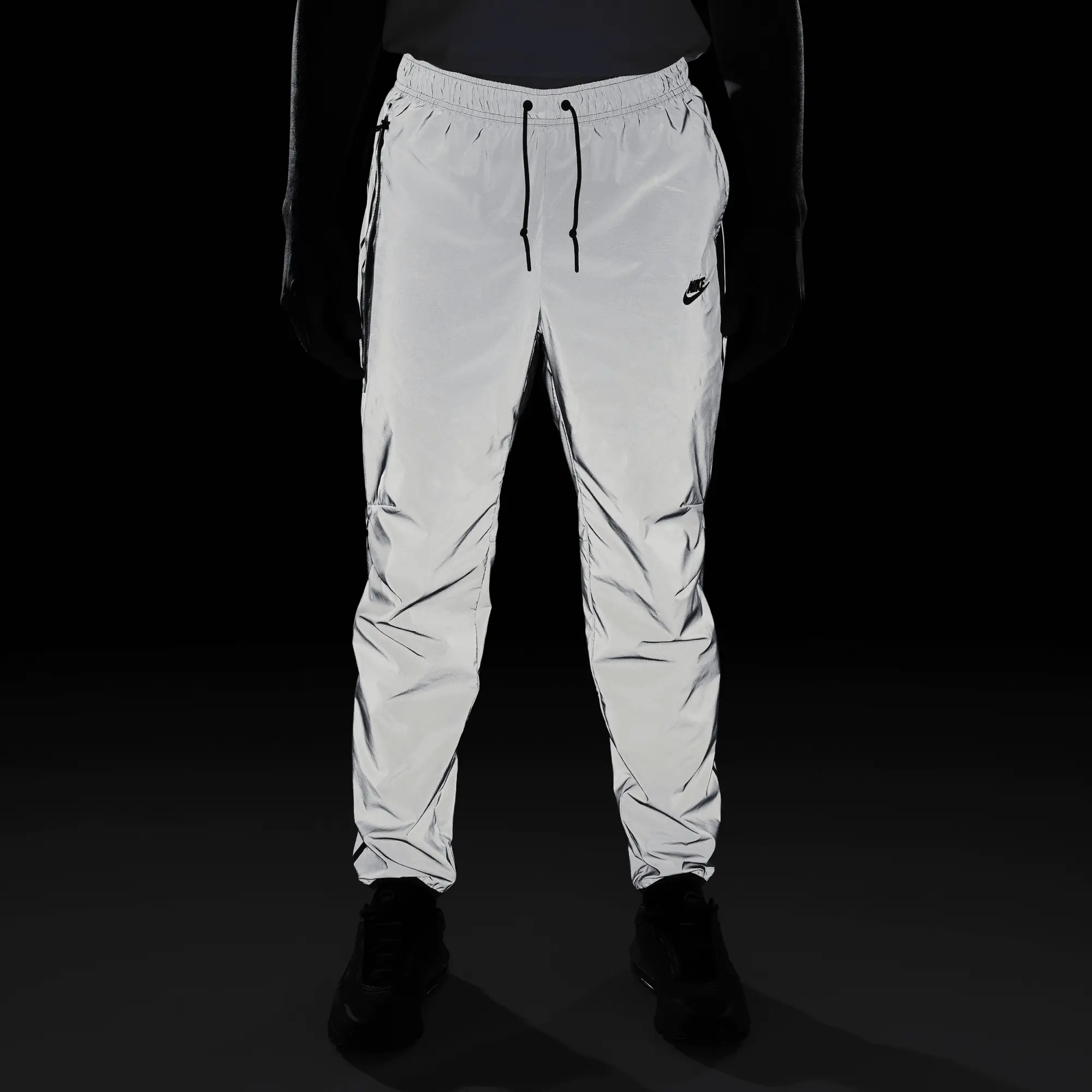 Nike Tech Men's Woven Flash Trousers - Grey - Nylon