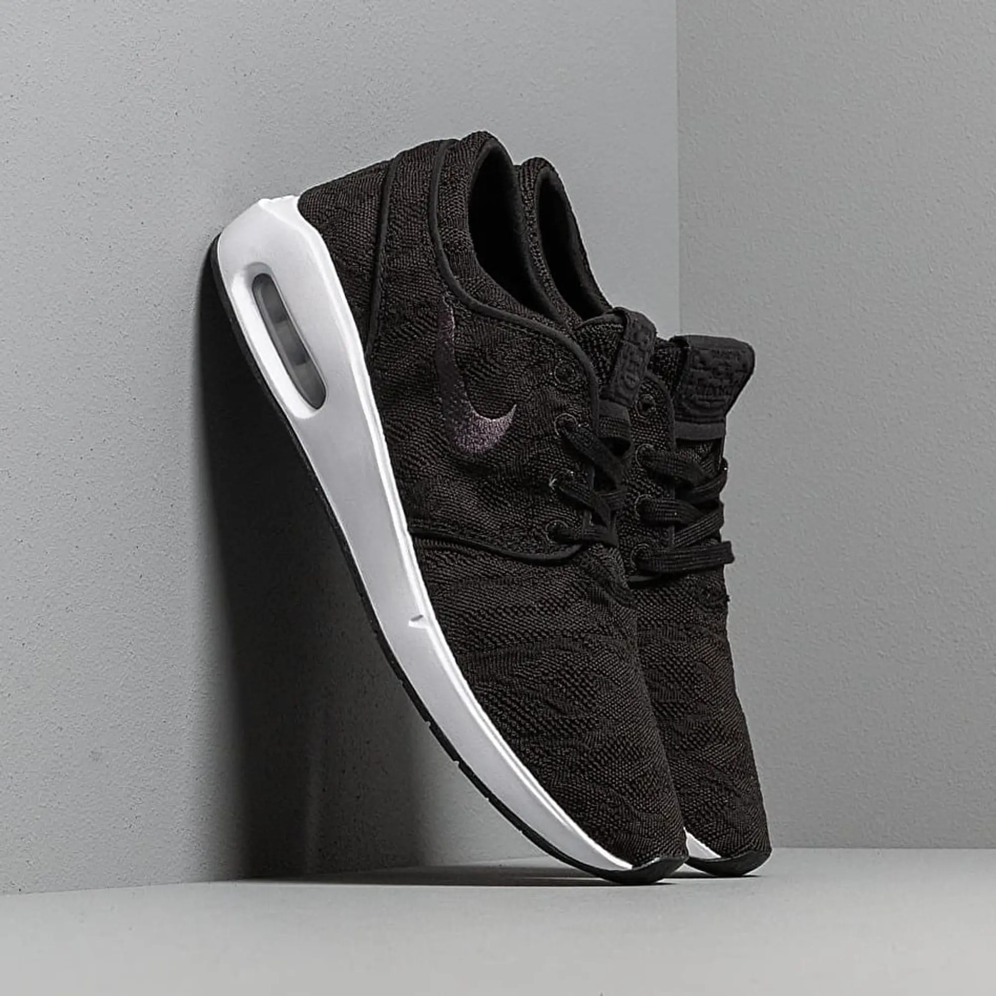 Nike sb janoski air max 2 black  and  white skate shoes best sale