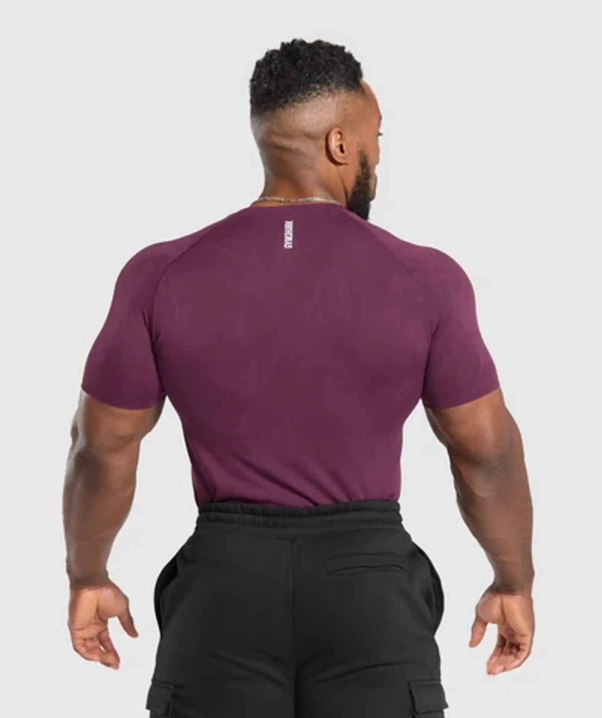 Gymshark Geo Seamless T-Shirt - Magenta Purple/Depth Purple