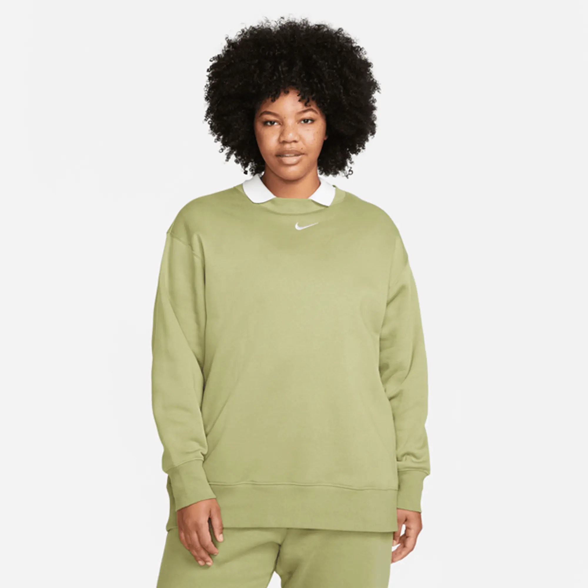 Nike Trend Plus Women Sweatshirts - Green