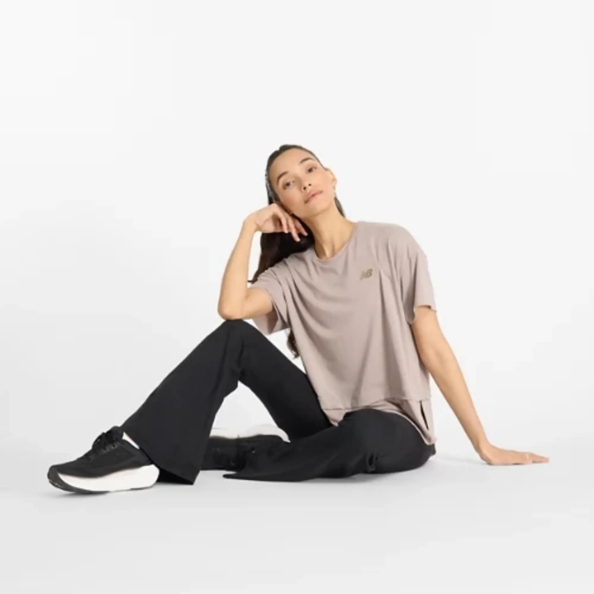 New Balance Drapey Jersey Oversized Women T-Shirts - Yellow