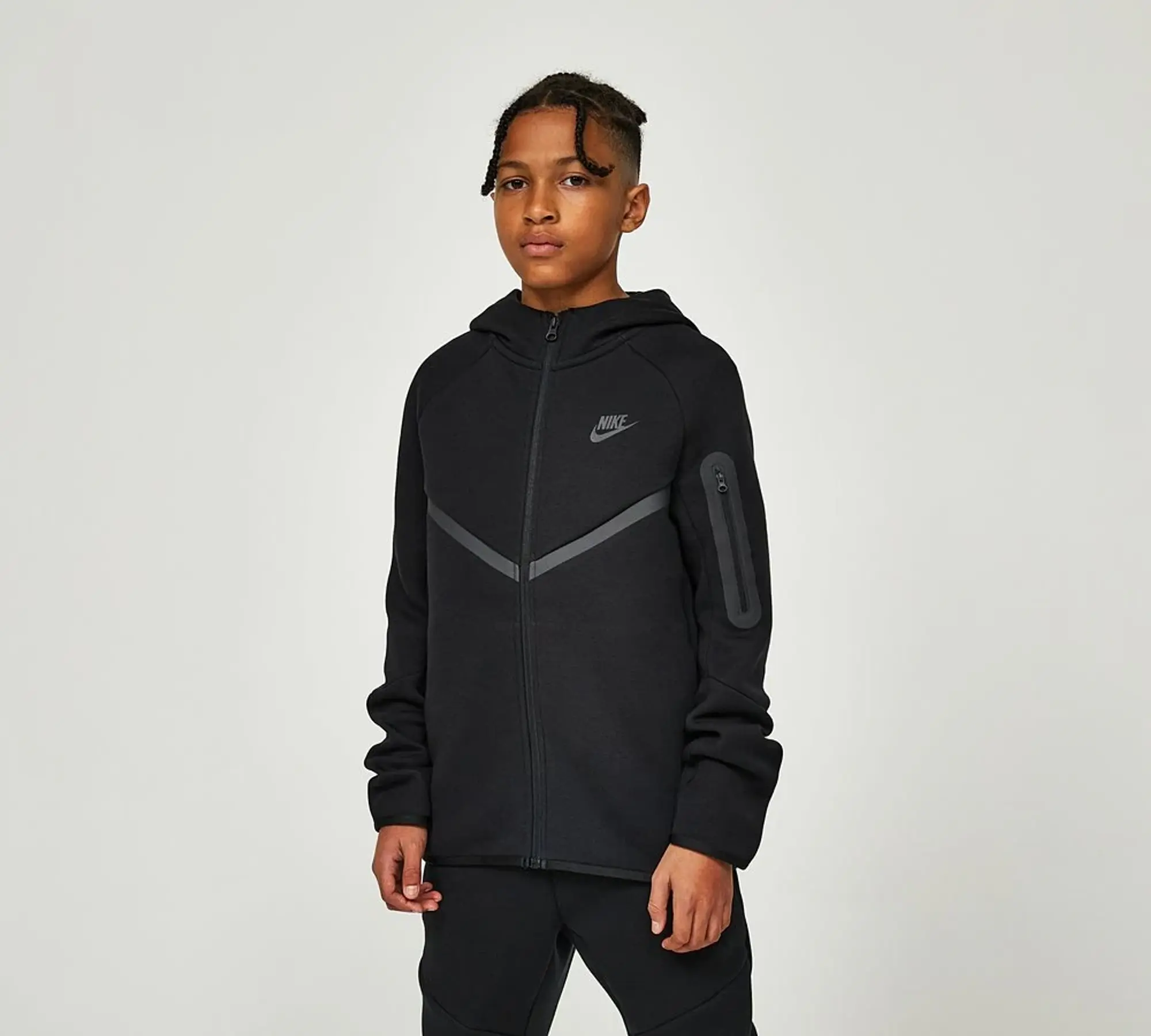 Nike Junior Tech Fleece Full Zip Hoodie - Black - Size XL/B - Black