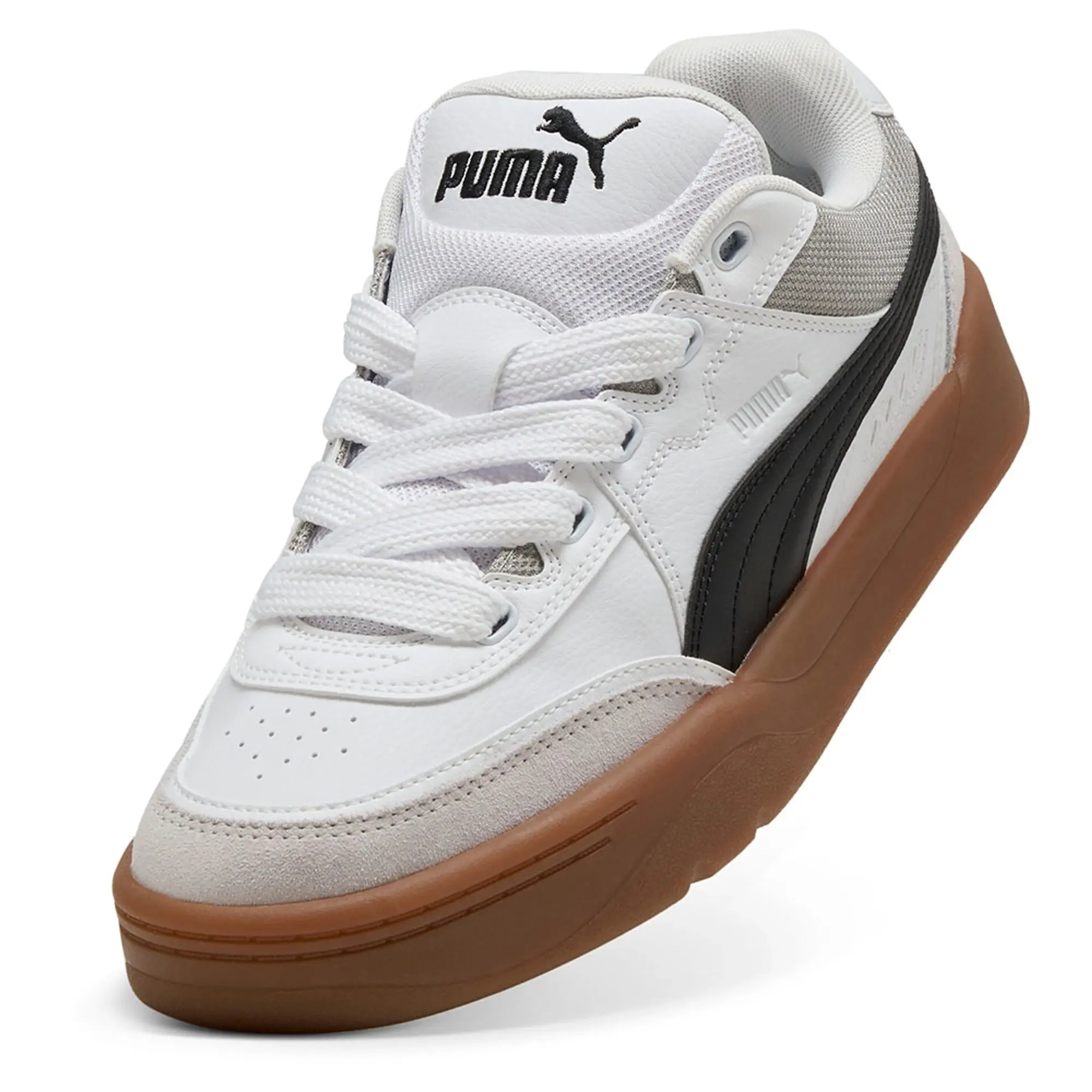 Puma  Park Lifestyle SK8  men's Shoes (Trainers) in White