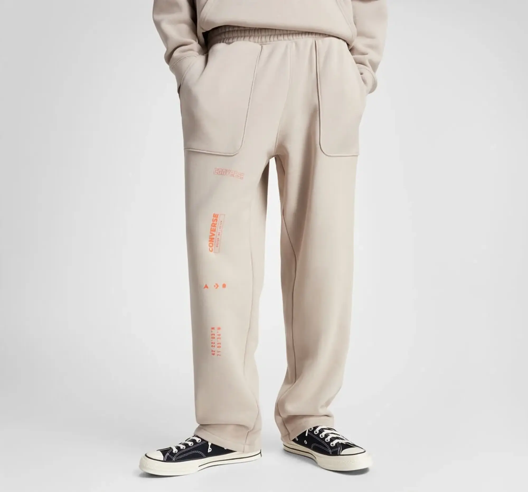 Converse Premium Logo Loose-Fit Sweatpants - Brown