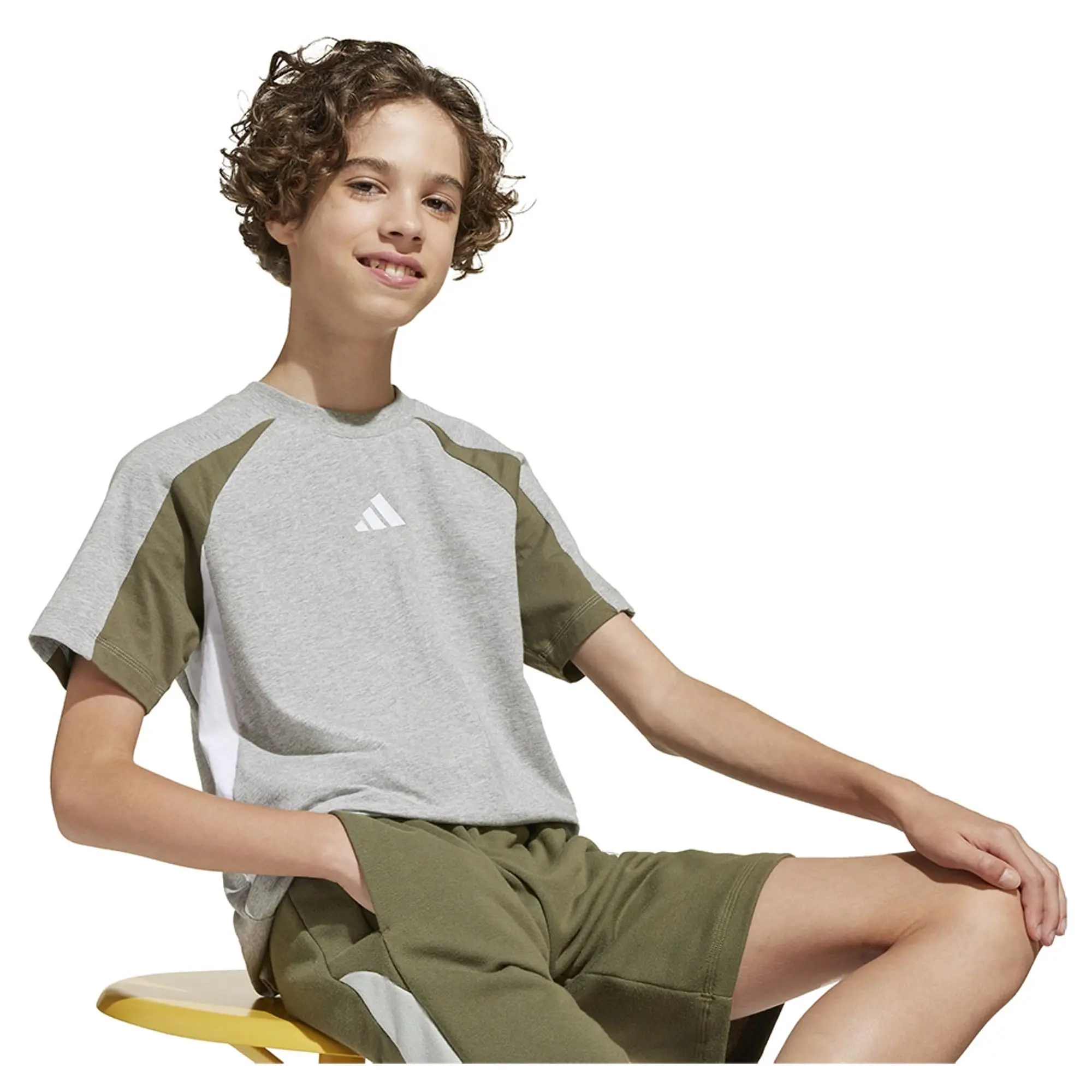 adidas  -  boys's Children's T shirt in Grey