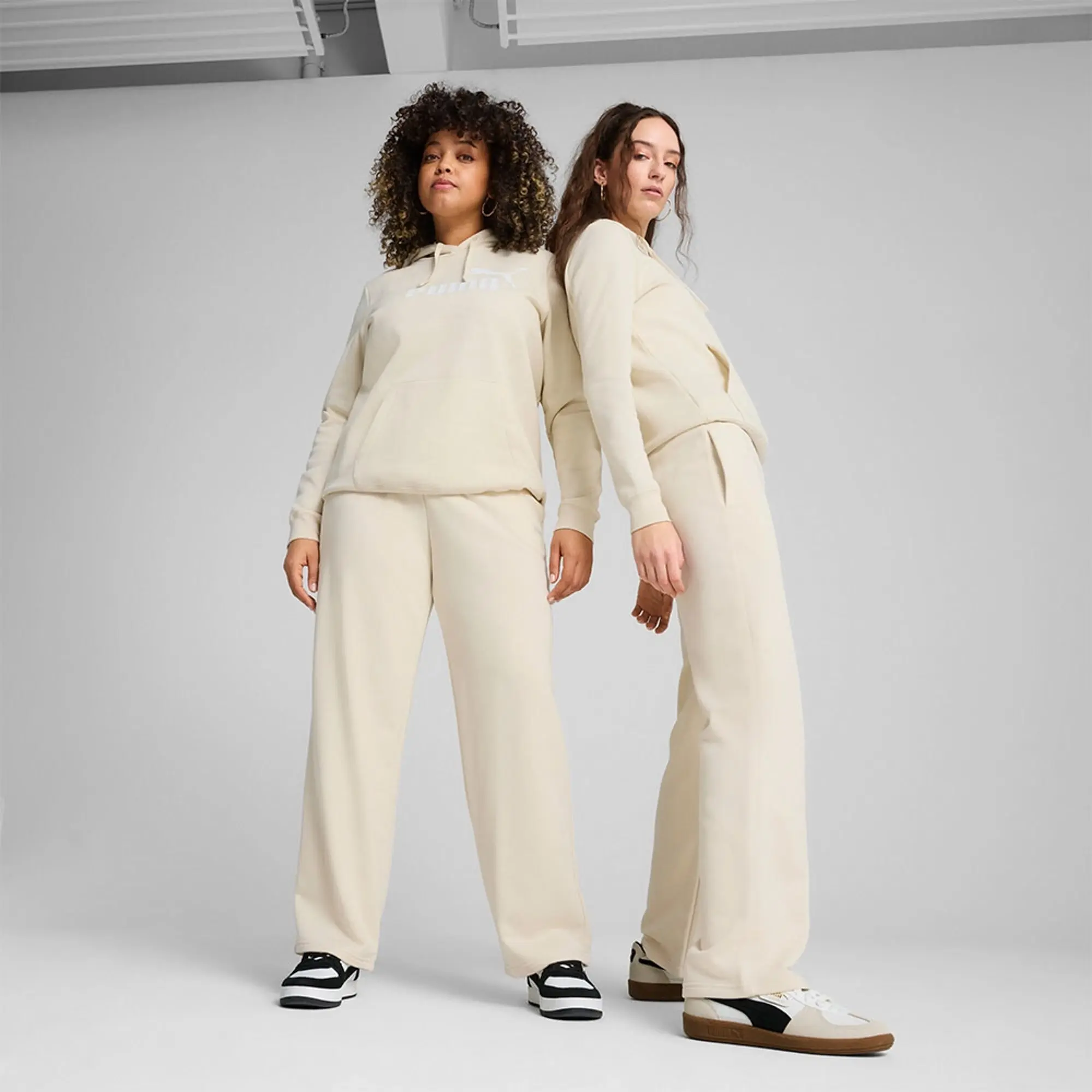 Puma Select Ess Small No.1 Logo Comfort Sweat Pants
