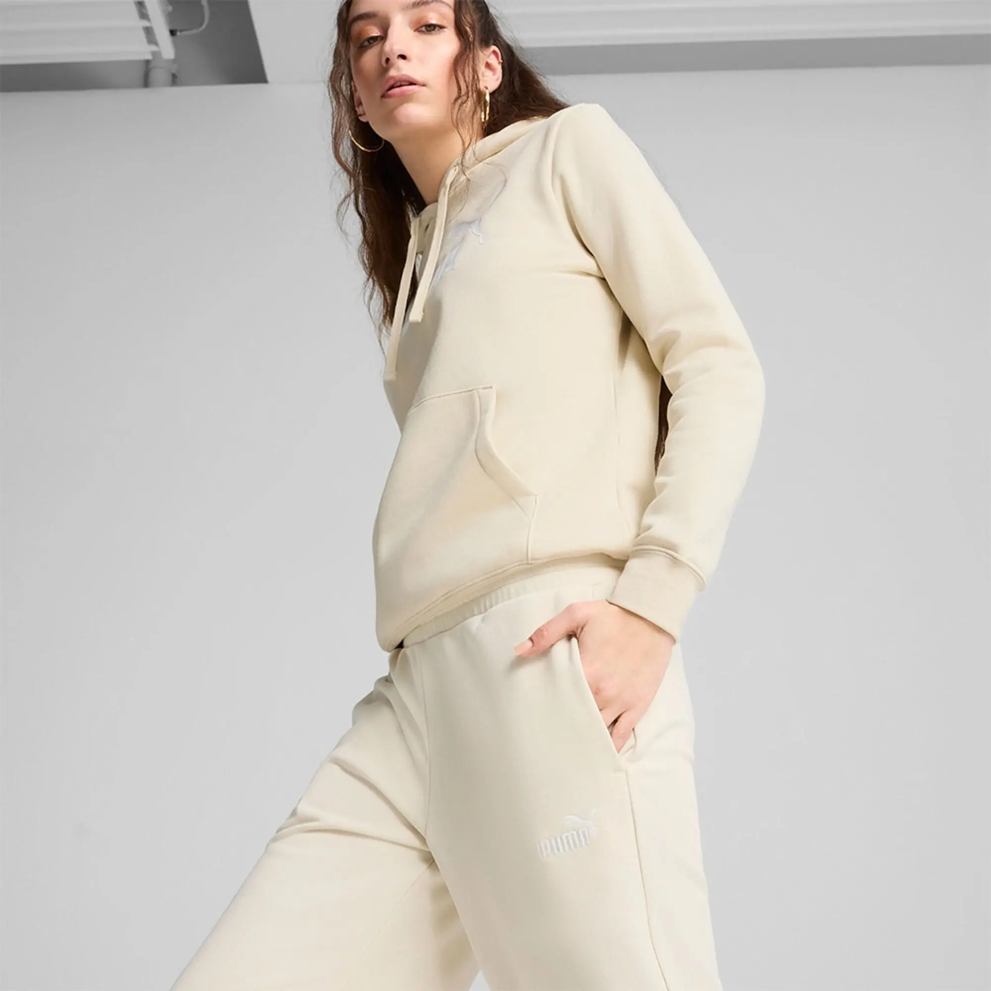 Puma Select Ess Small No.1 Logo Comfort Sweat Pants