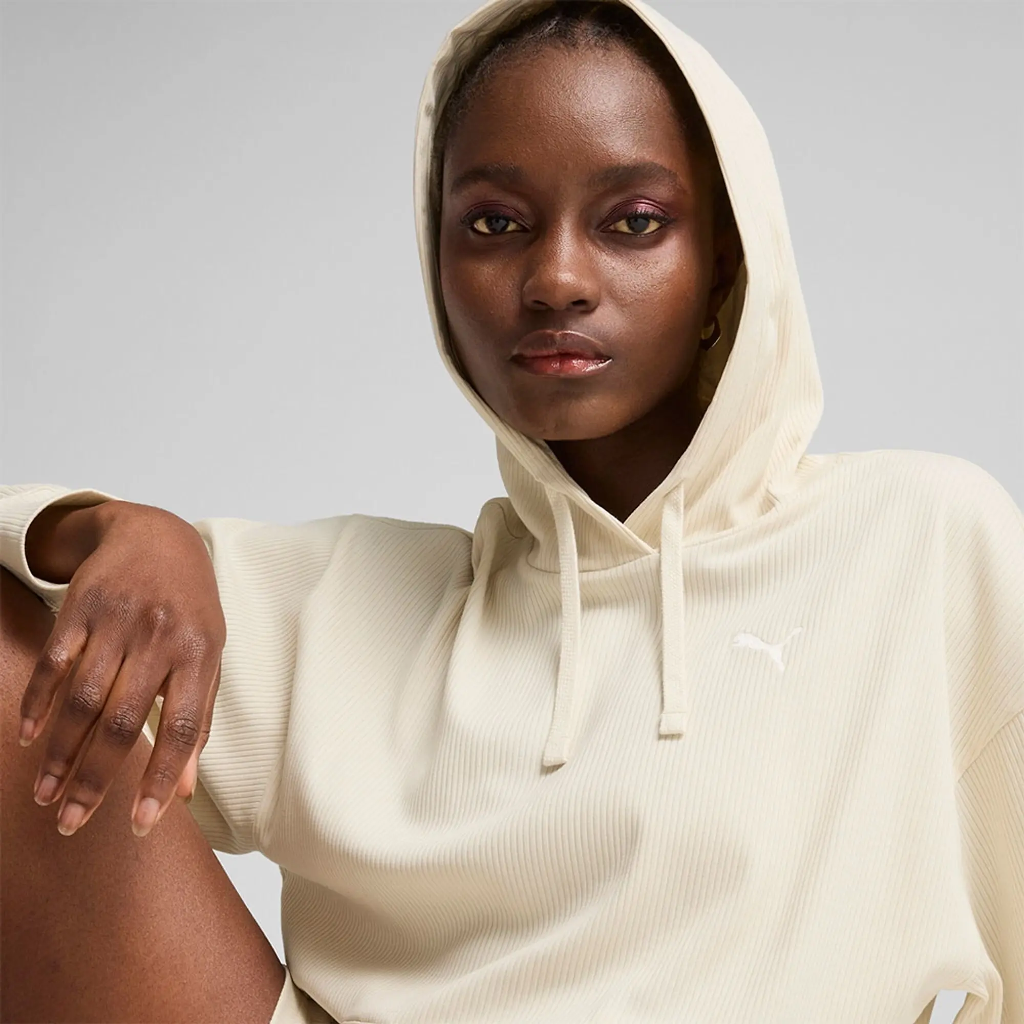 Puma  ESS ELEVATED RIB HOODIE  women's Sweatshirt in Beige