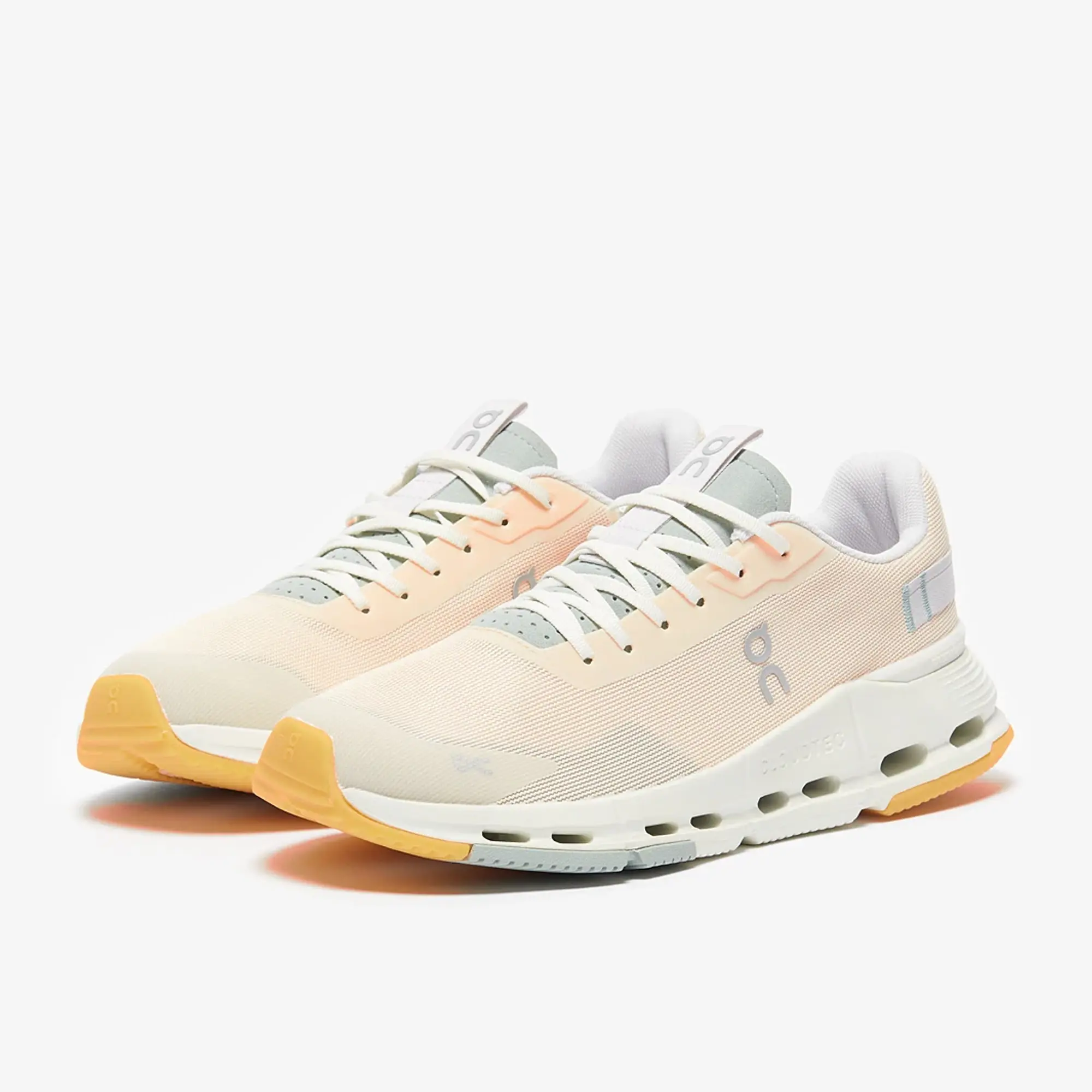 On Womens Cloudnova Form 2