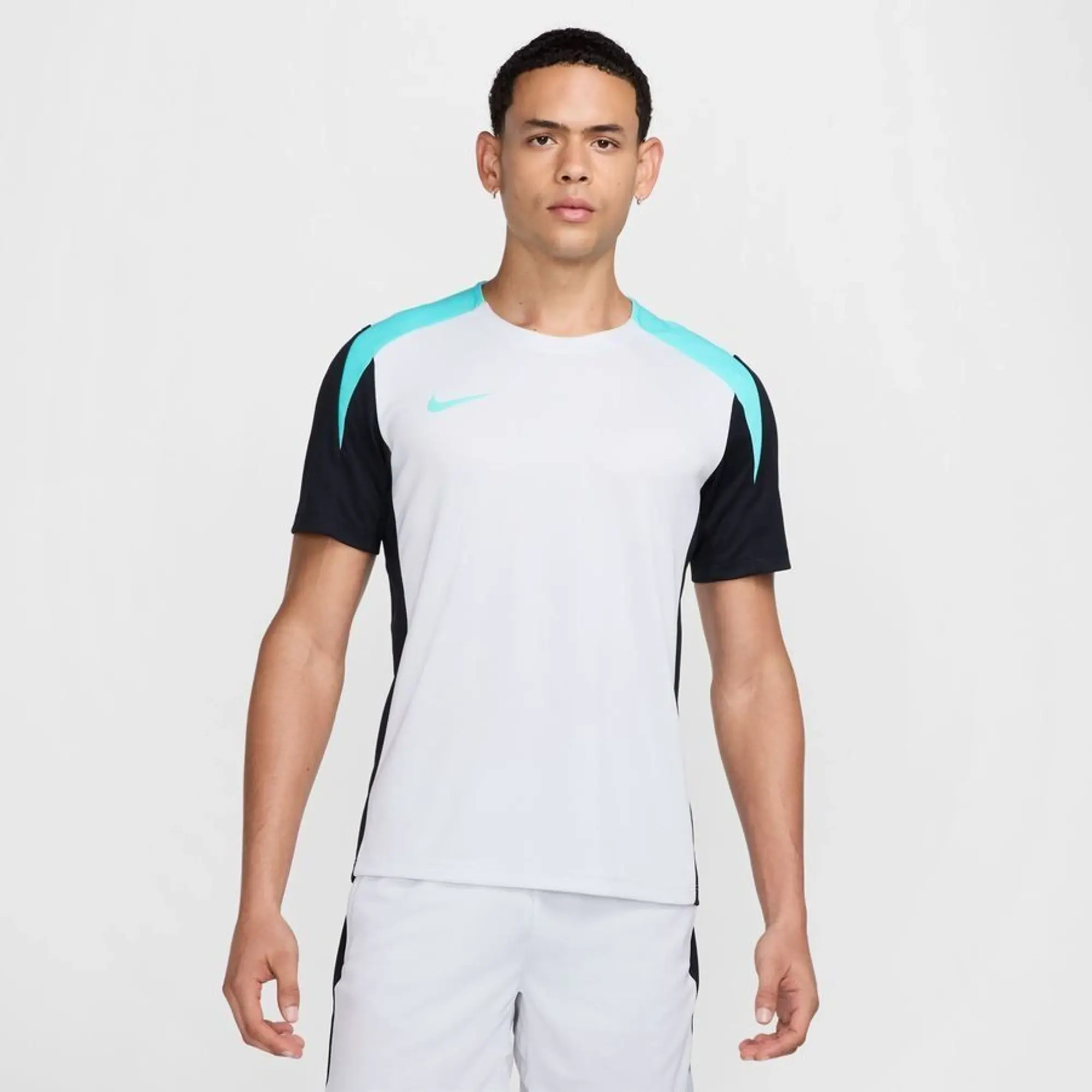 Nike Strike T-Shirt - Photon Dust - Mens