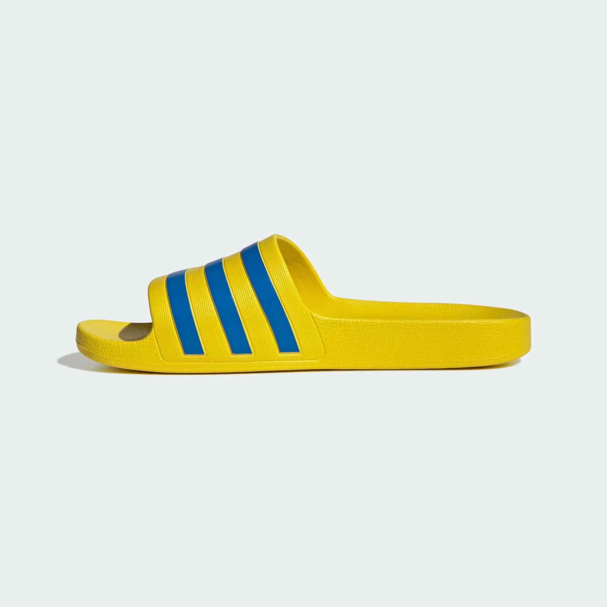 adidas  ADILETTE AQUA  men's Sliders in Yellow