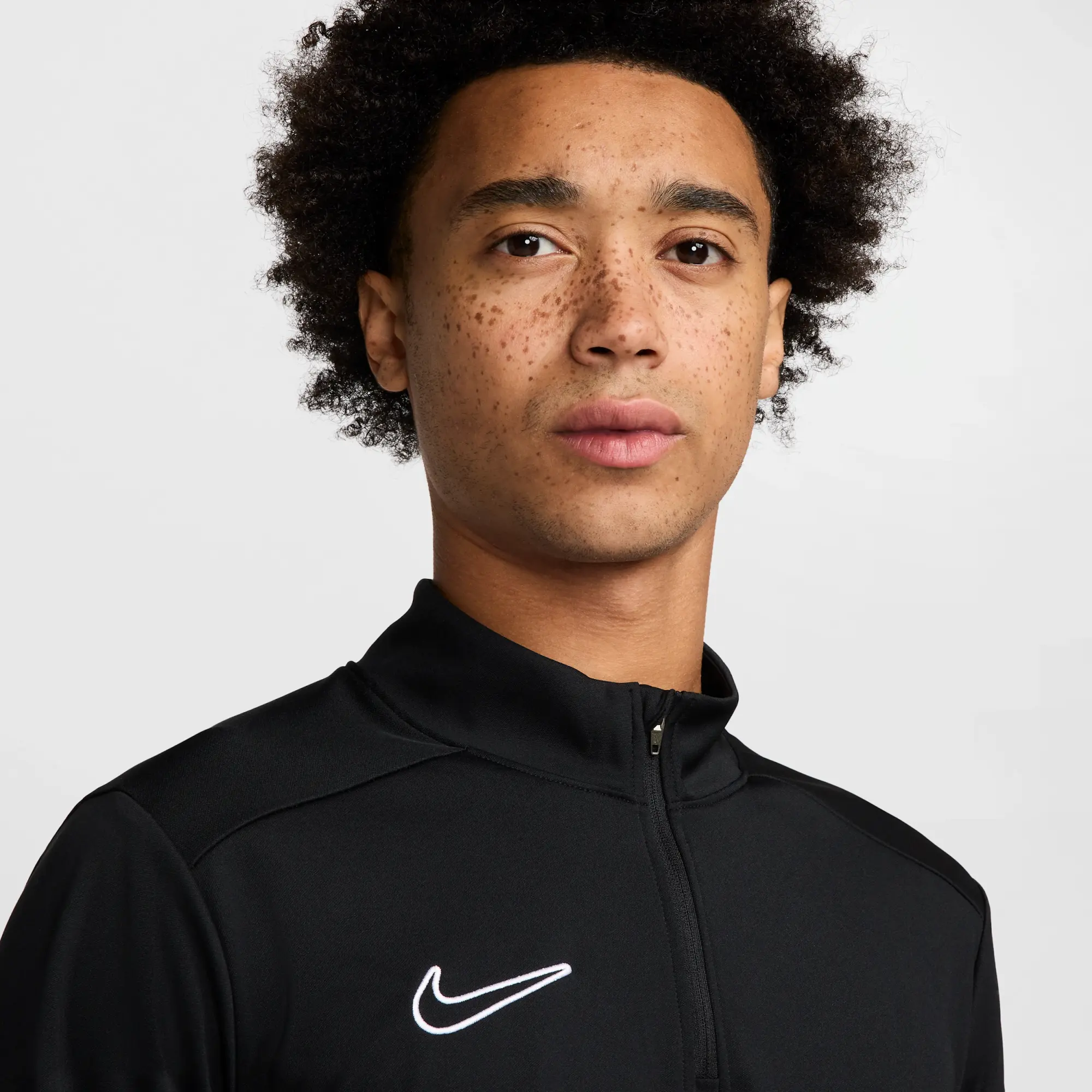 Men's Nike Academy Half Zip Top in Black