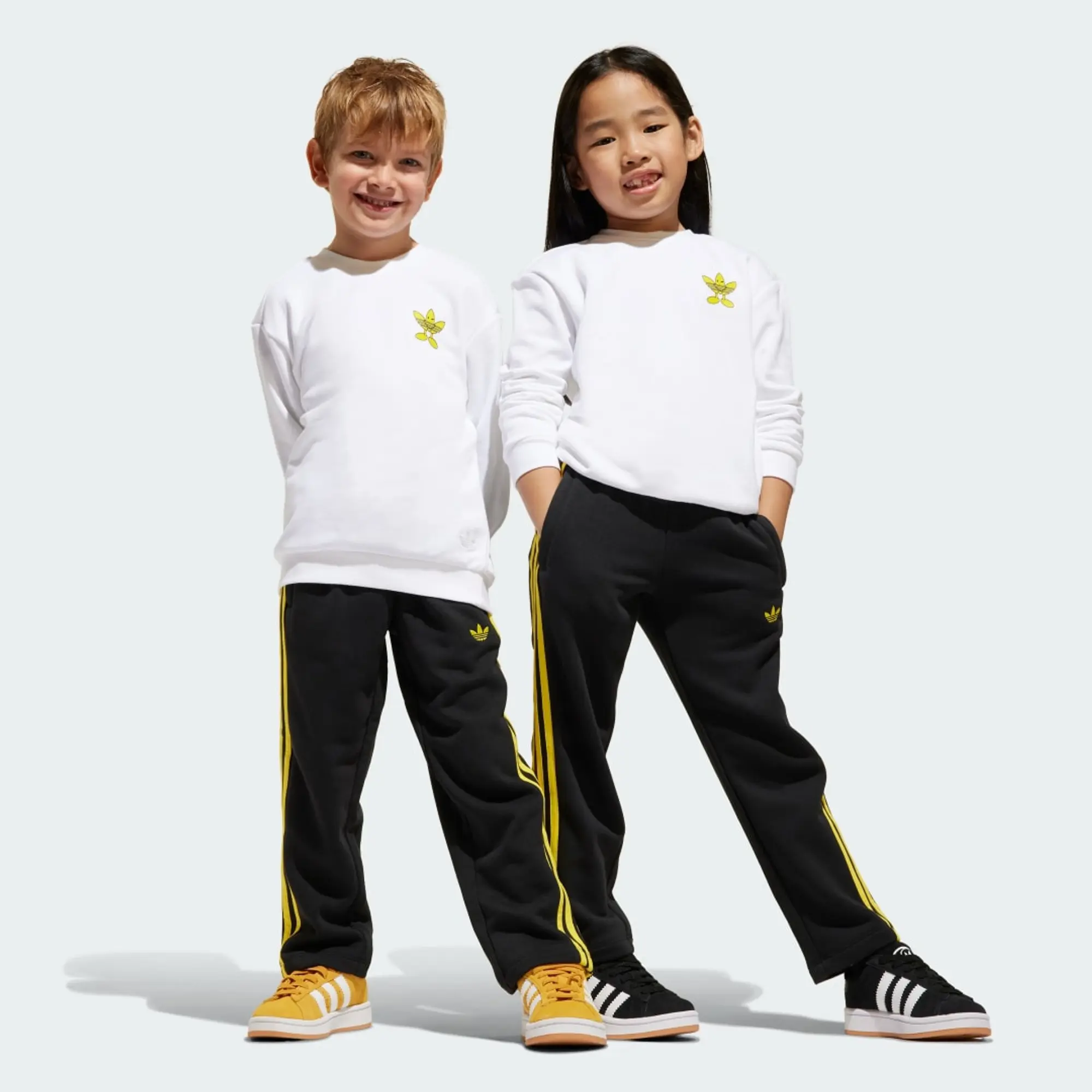 adidas adidas Originals x Smiley World Crew Set